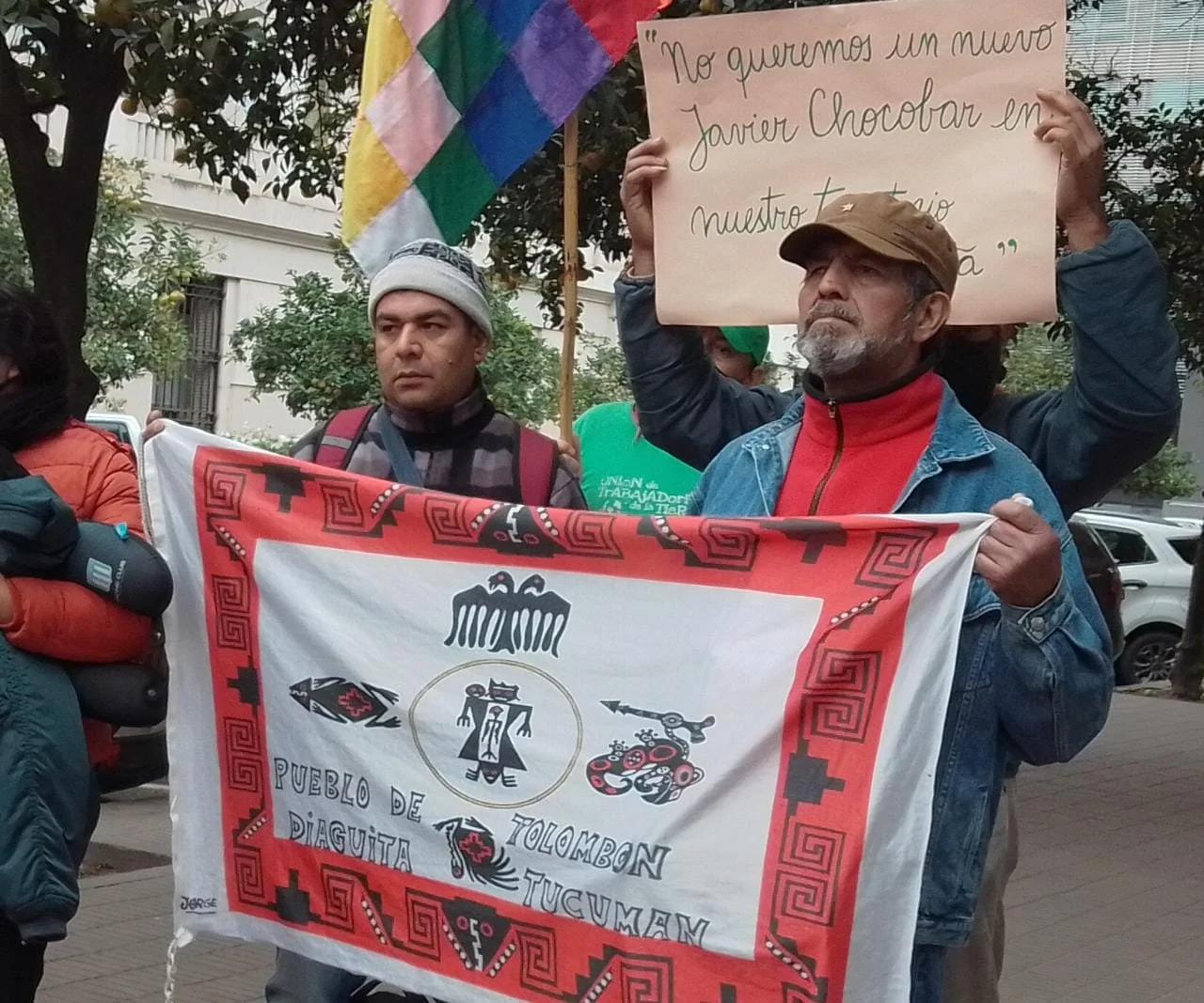 Intentan desalojar a un comunero de 88 años por un emprendimiento de nueces