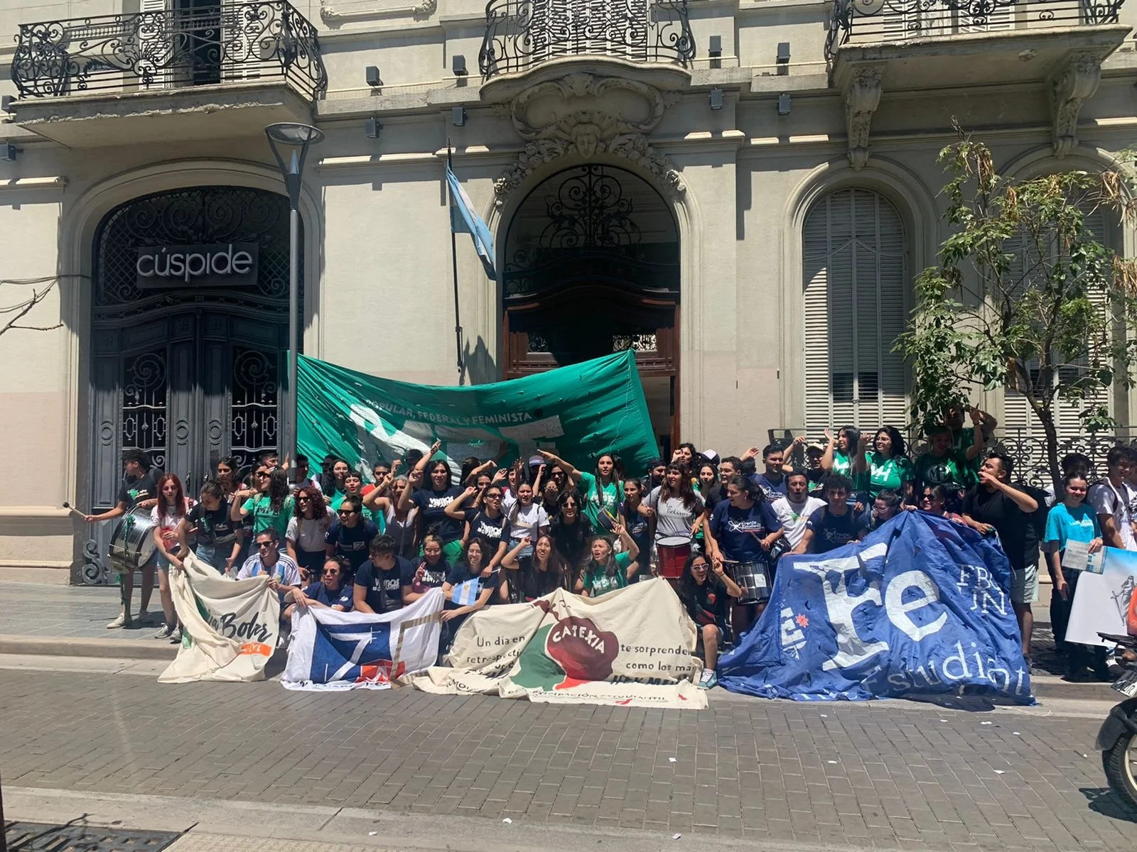 Estudiantes exigen normalizar la situación de la FUT