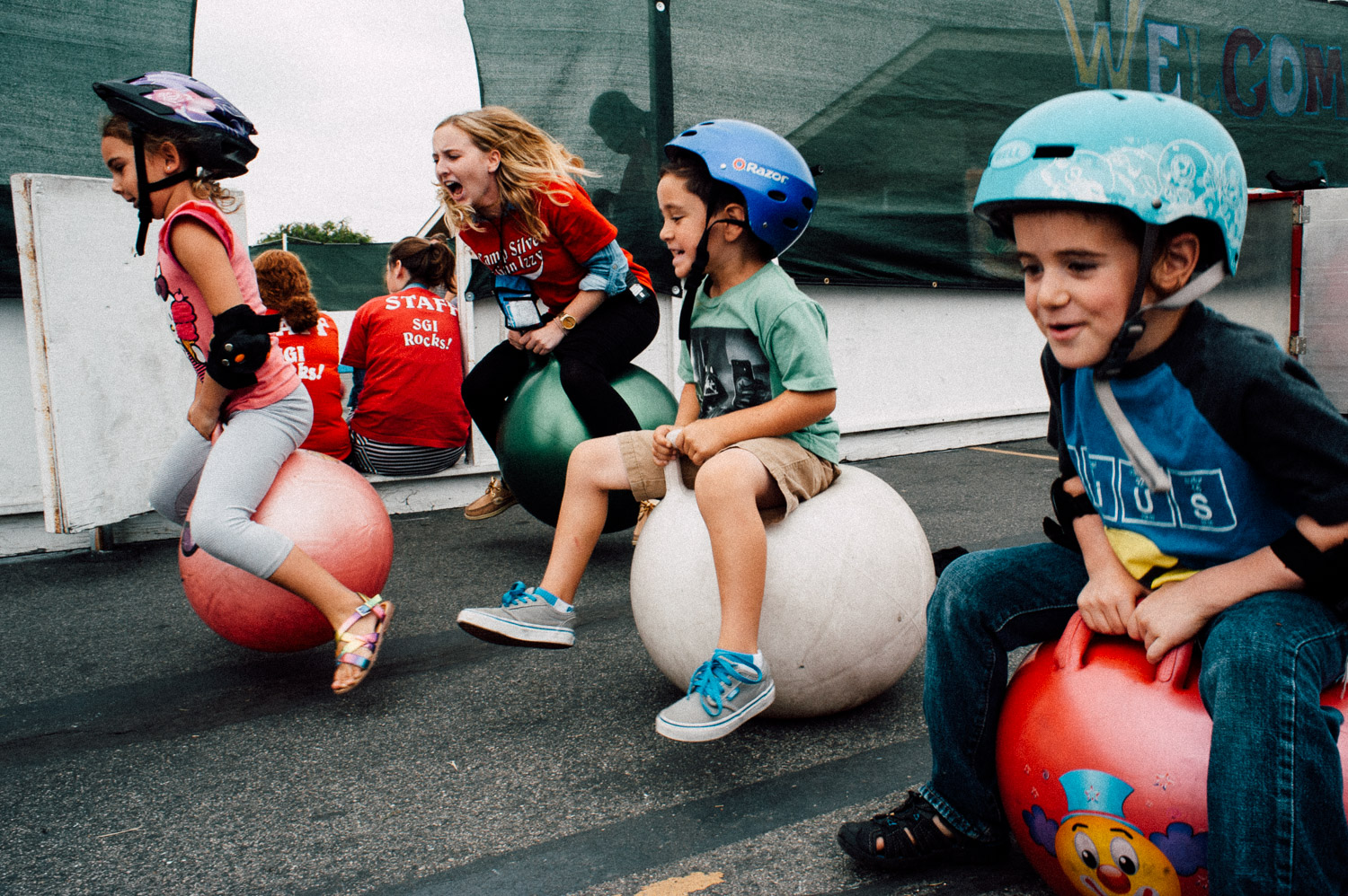 the great bouncy-ball race of 2015