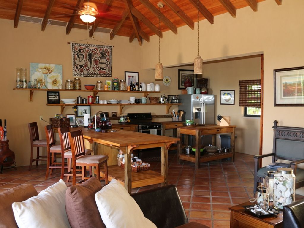 Fully equipped open air kitchen for serious foodies or instant coffee drinkers.