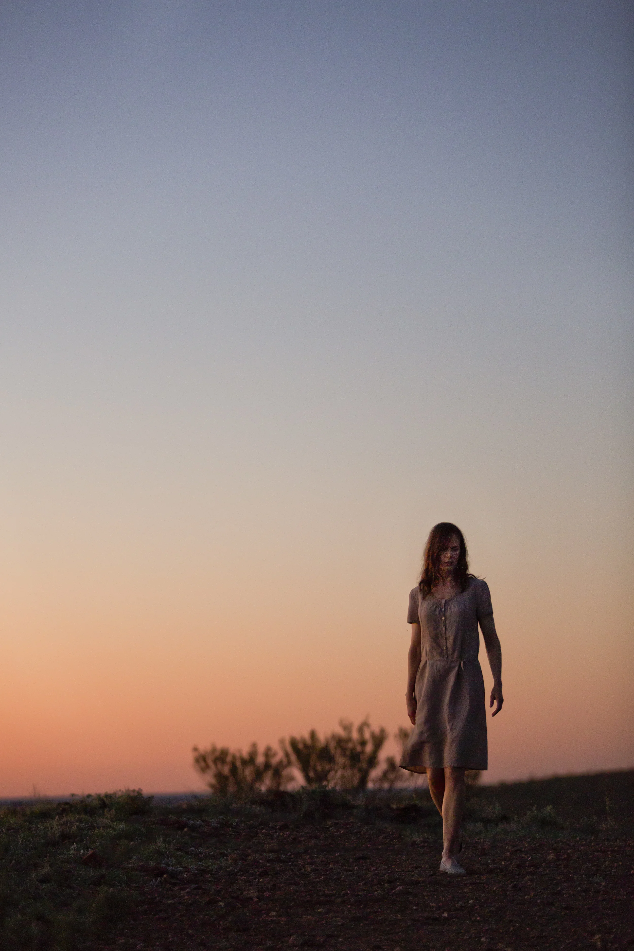 SL1_Catherine Parker (Nicole Kidman)_Walking At Sunset.jpg