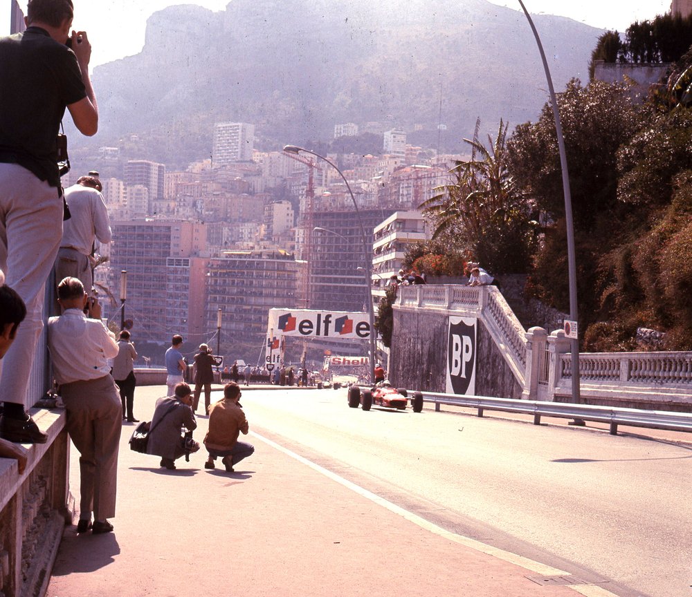 04 1967 Monaco pavement.jpg