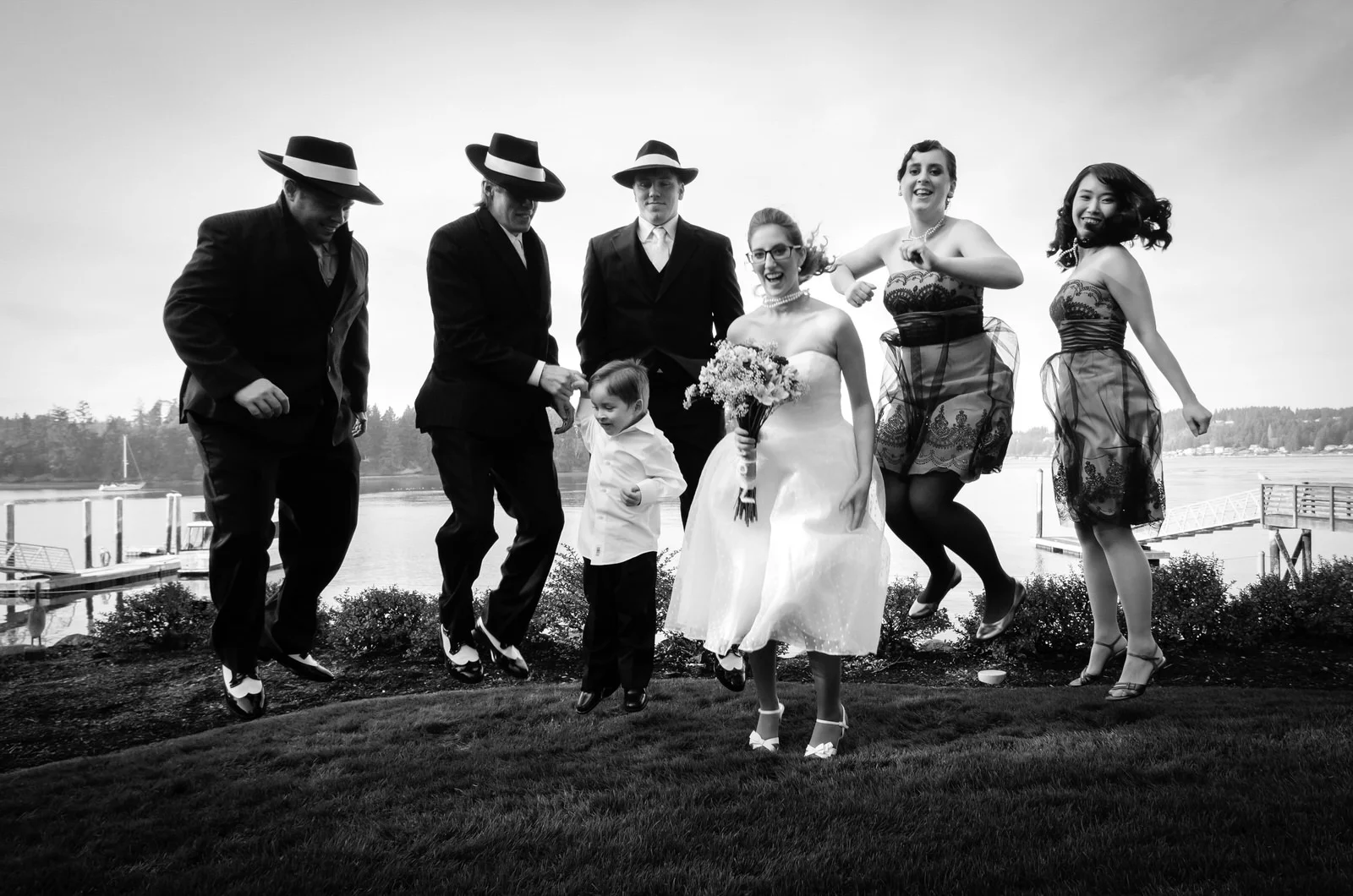 John&AliciaWeddingDay-BW-549.jpg