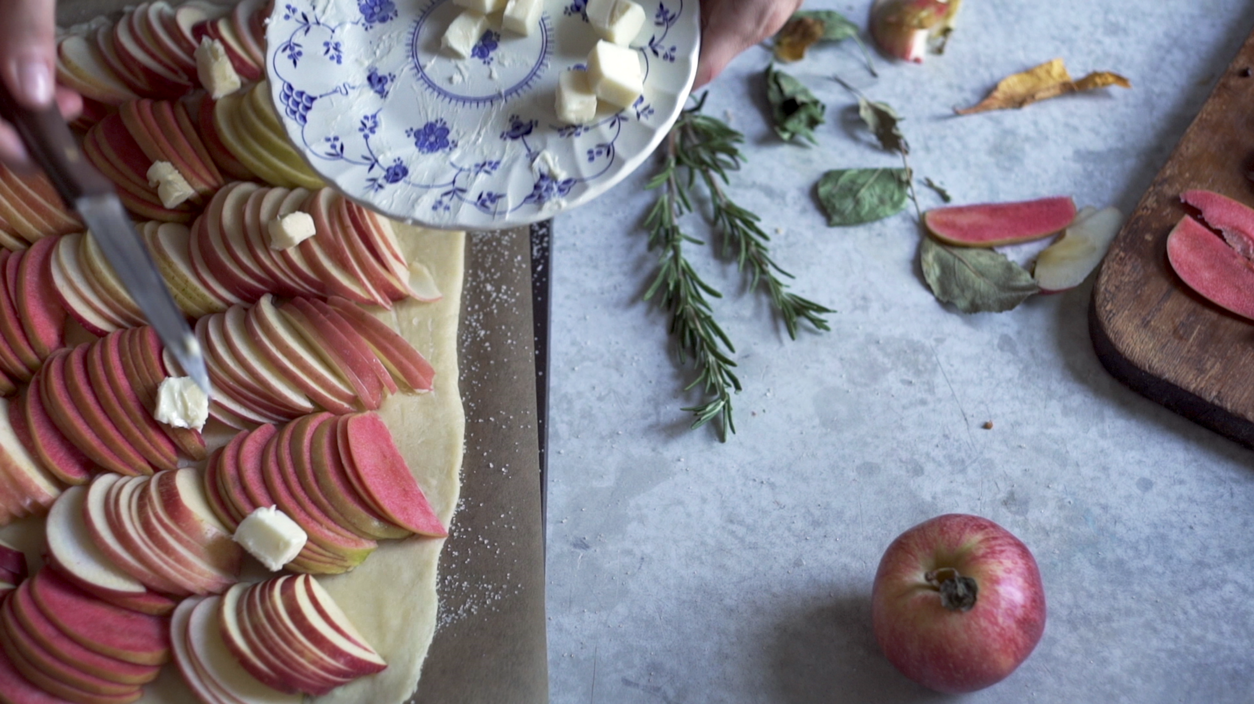 rosemary apple tart