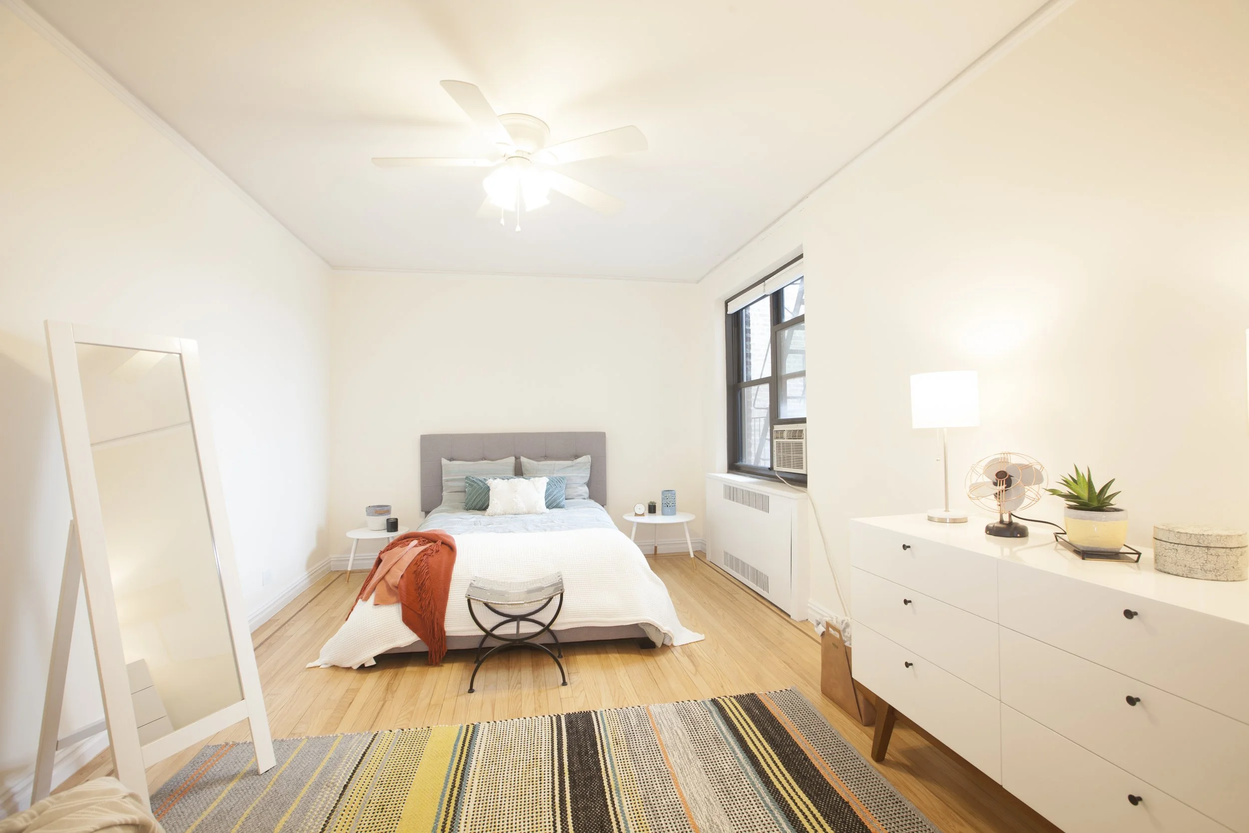 bedroom2.jpg