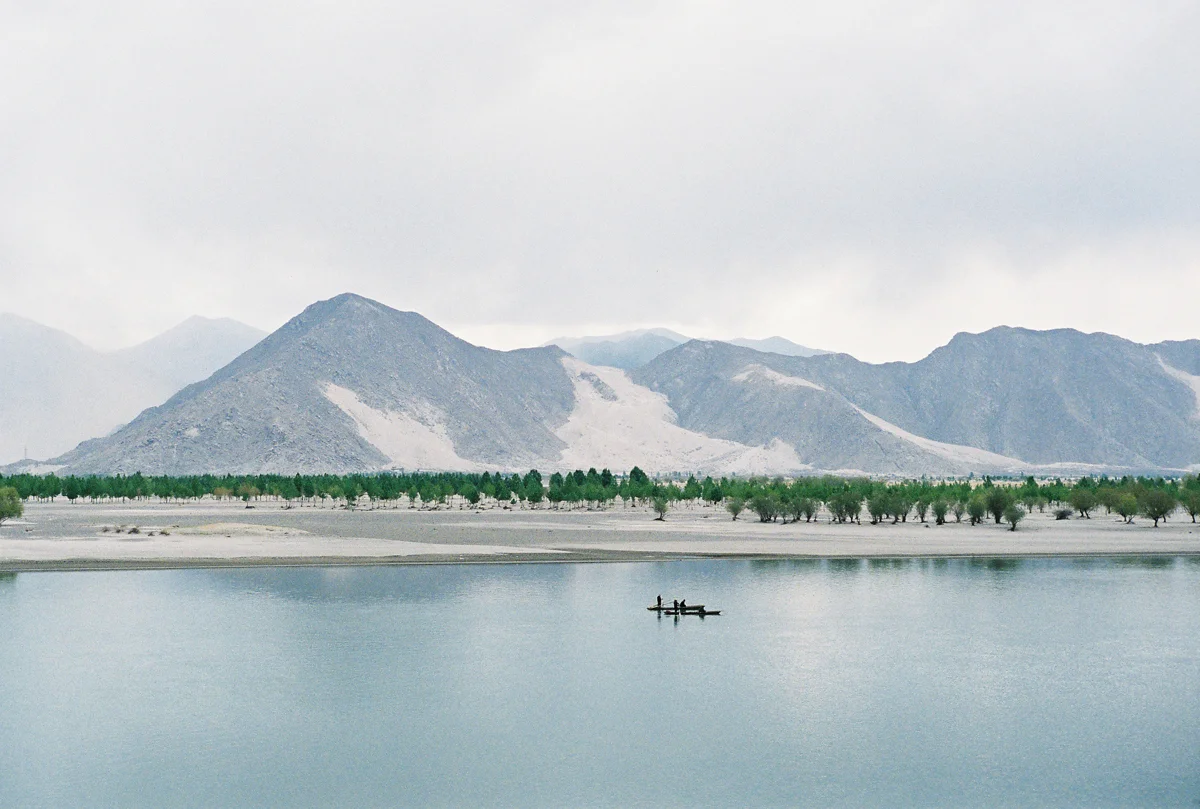 Tibetan lake - Leica M6