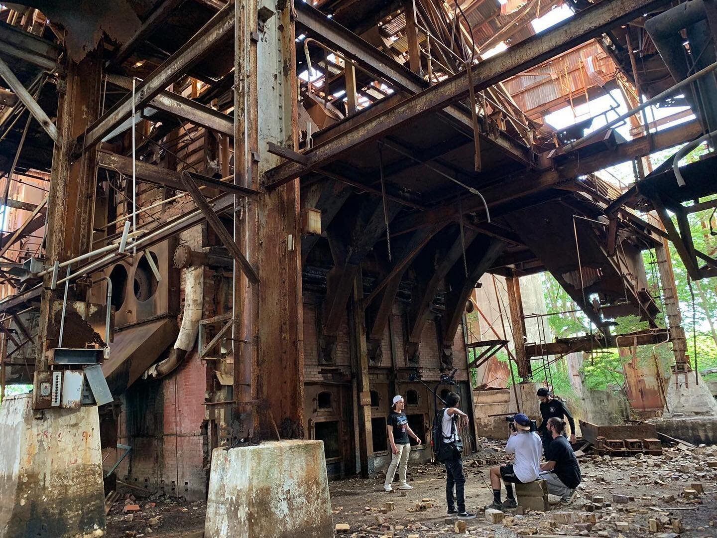 On location shooting for @discovery_uk Mysteries of the Abandoned
Dir/Pro @mikebigpr 
DP @krekro 
AC @john.lumino 

#salinas #discoverychannel #documentary #productioncompany #cereprods #puertorico