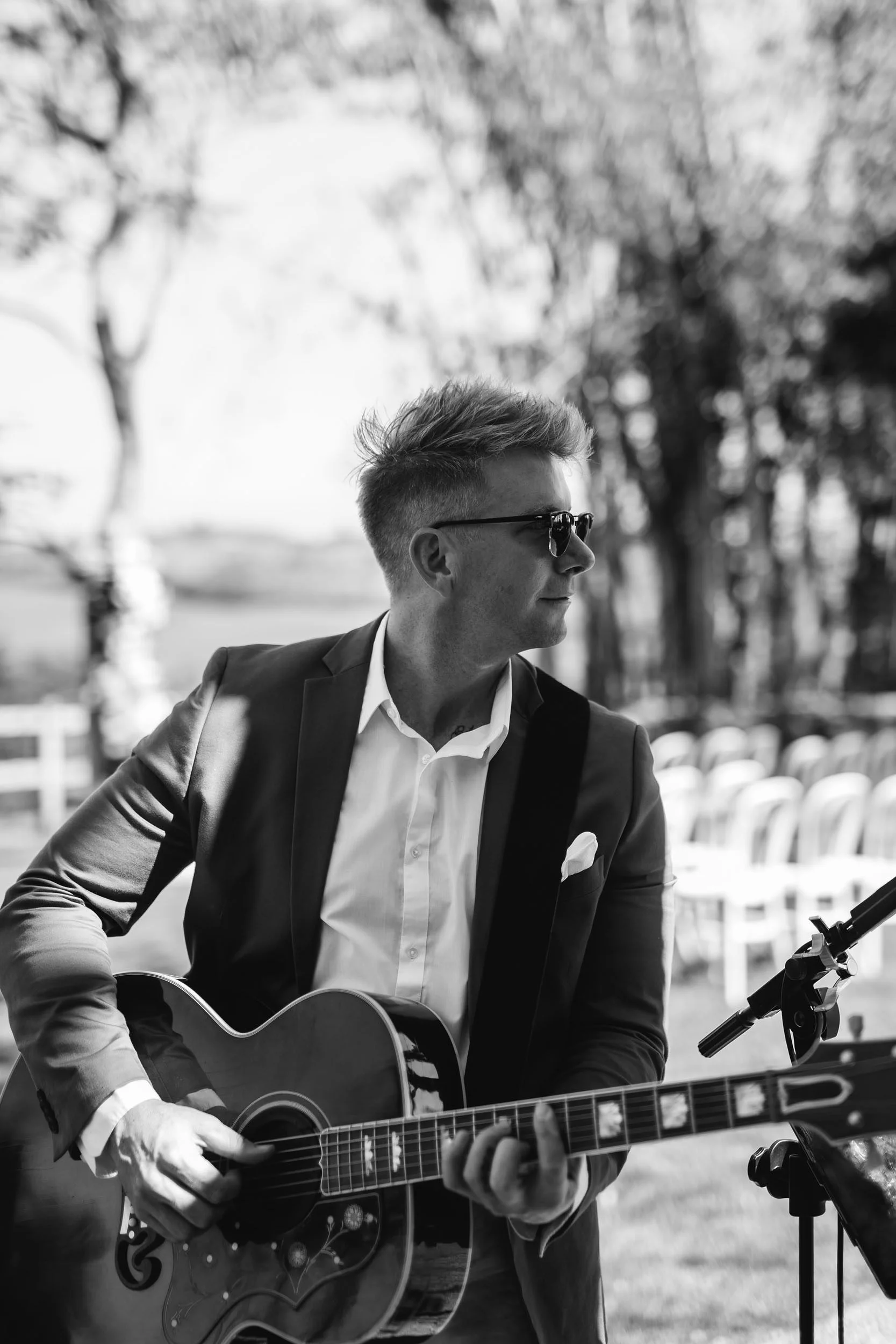 Live music at your wedding- we meet Chris Hutchison to talk about music, influences, and that soulful sound. 