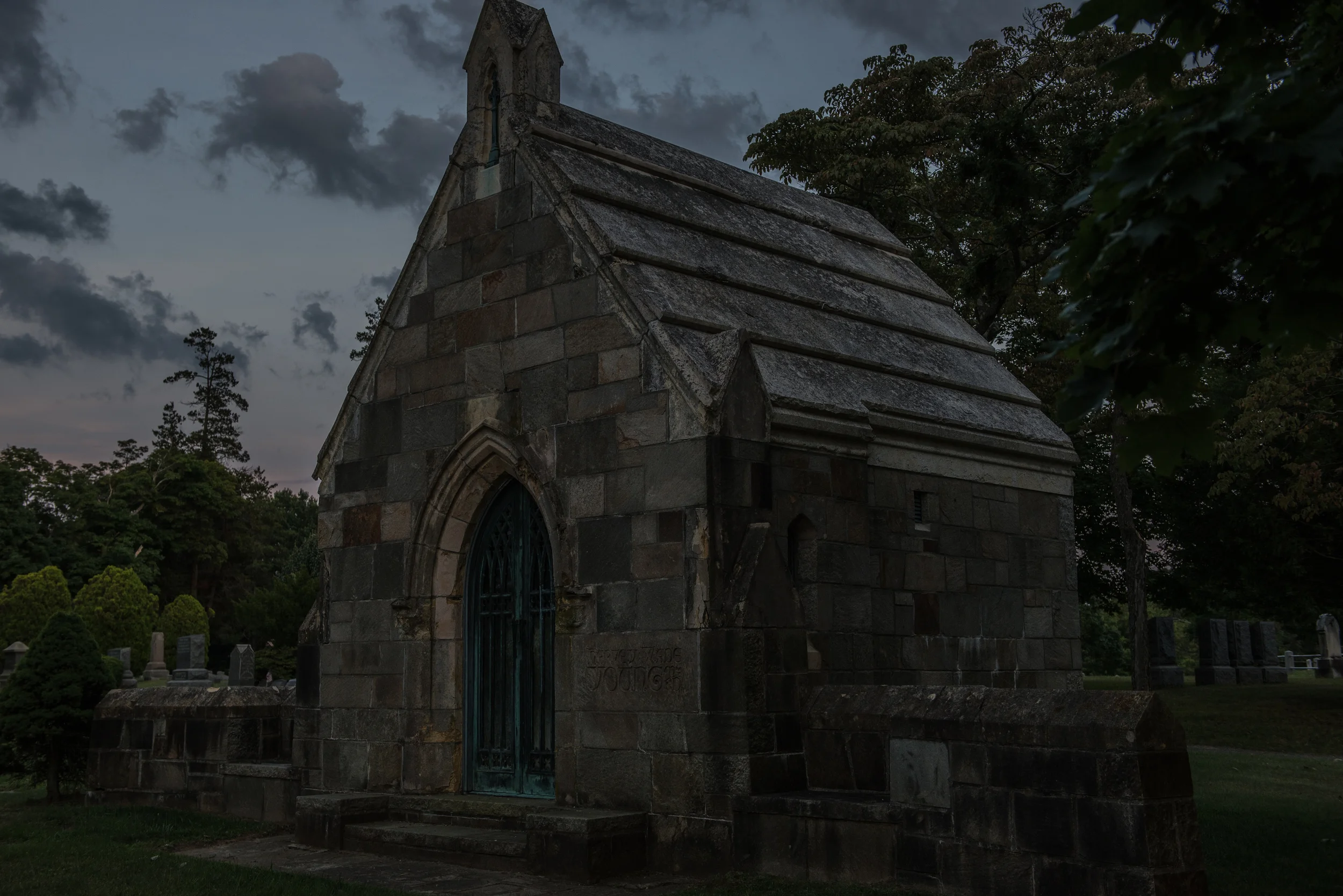Cemetery 8-16-14-055.jpg