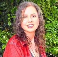 Jen Lowry.jpg