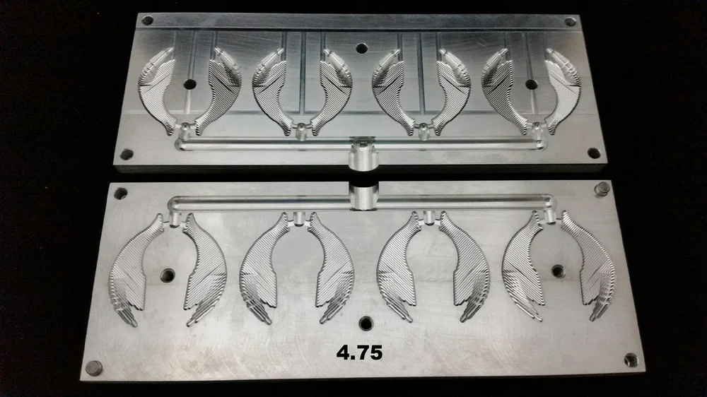 702 Craw Tip Mold — BTSMOLDS.COM