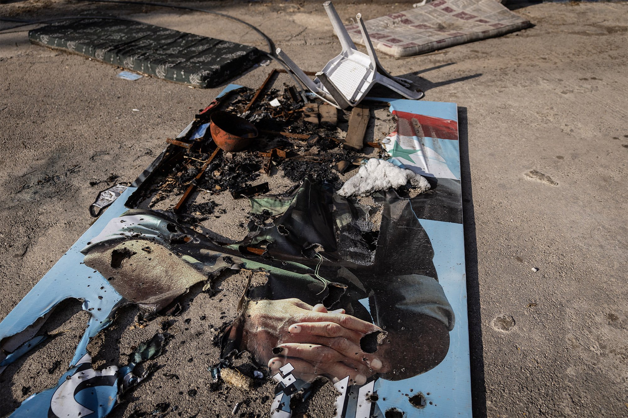 web_DG_SYRIA_250102_03 copy.jpg