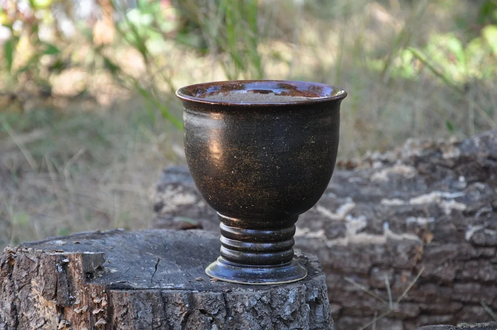 kelly riggs footed bowl.JPG