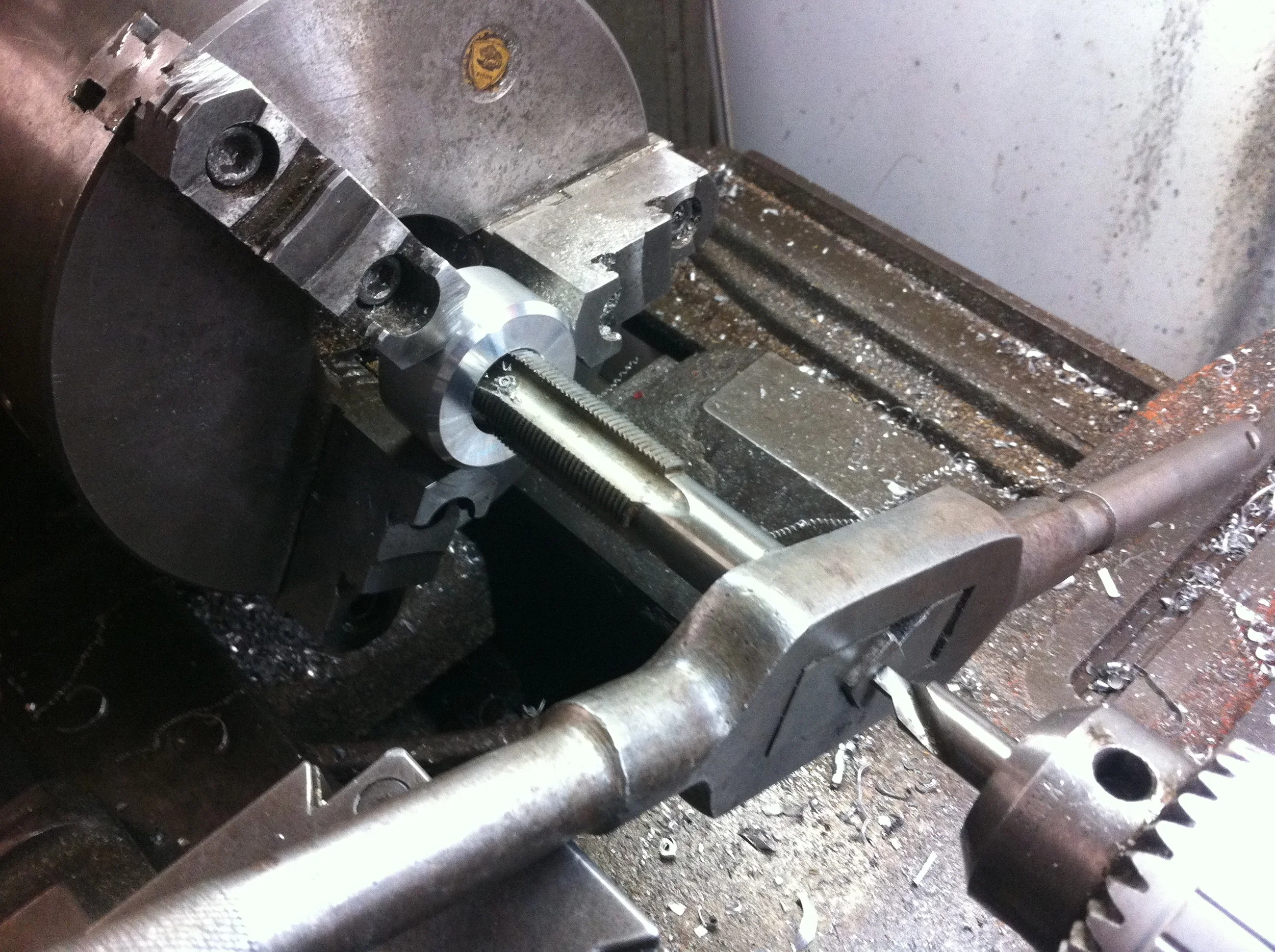Threading Counterweight Hubs