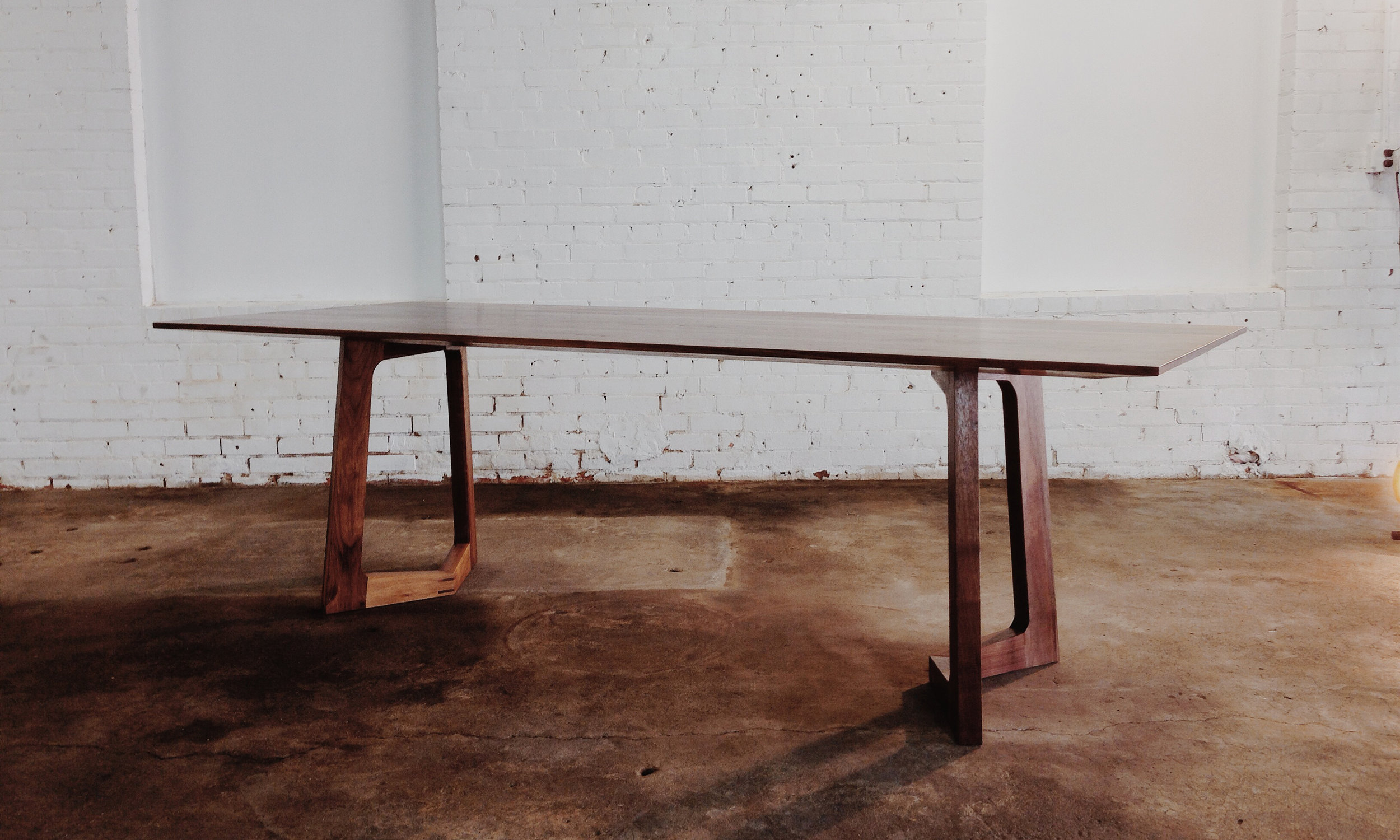 d+p - Pace Dining Table 009.jpg