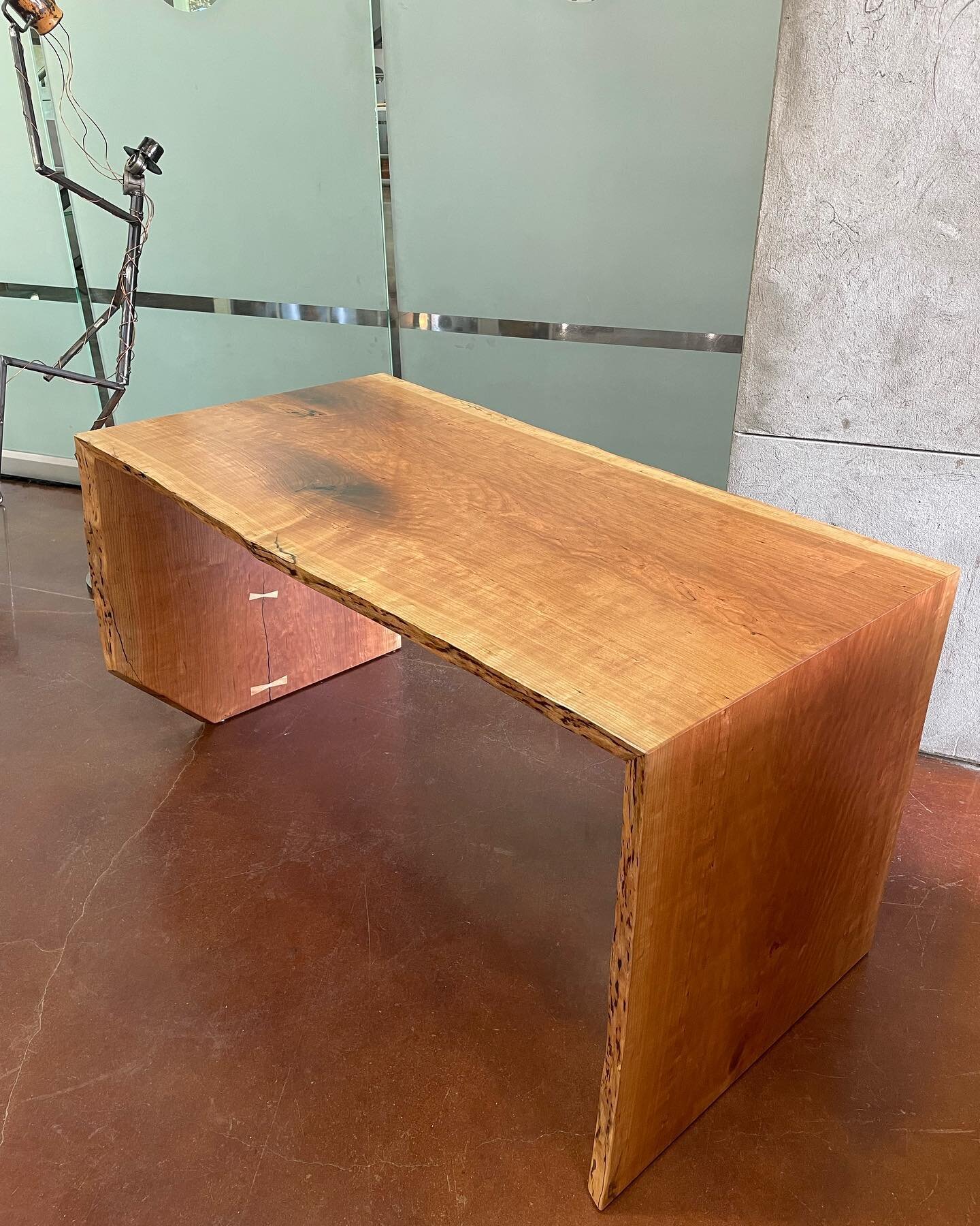 Here is a closer look at the cherry desk David built for the Craftsman's Guild jury submission. Contact us if you are interested in purchasing this desk! #dpluspdesignbuild