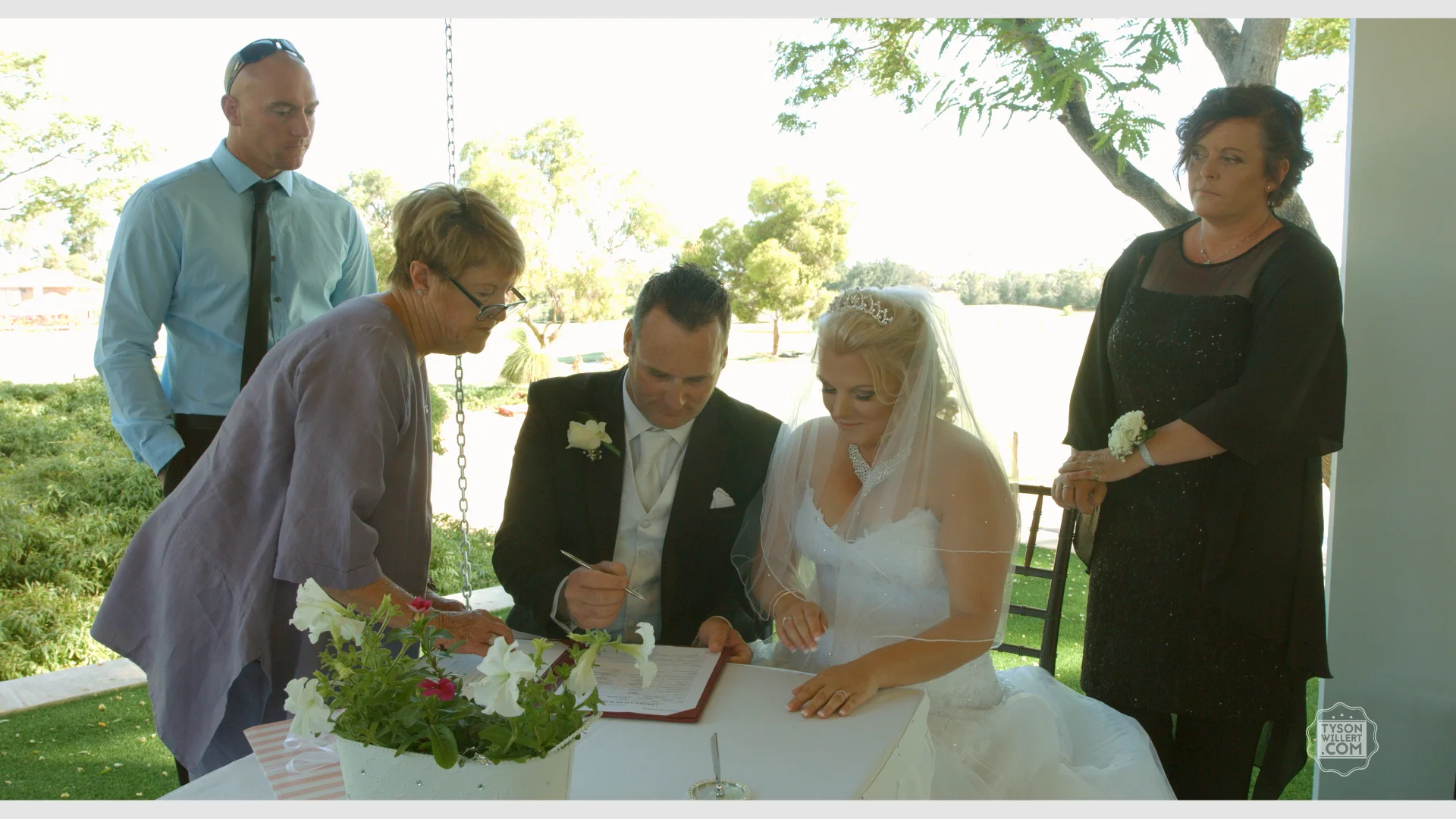 Blackmagic URSA Mini_1_2016-09-08_0504_C0003.00_02_50_55.Still220.jpg