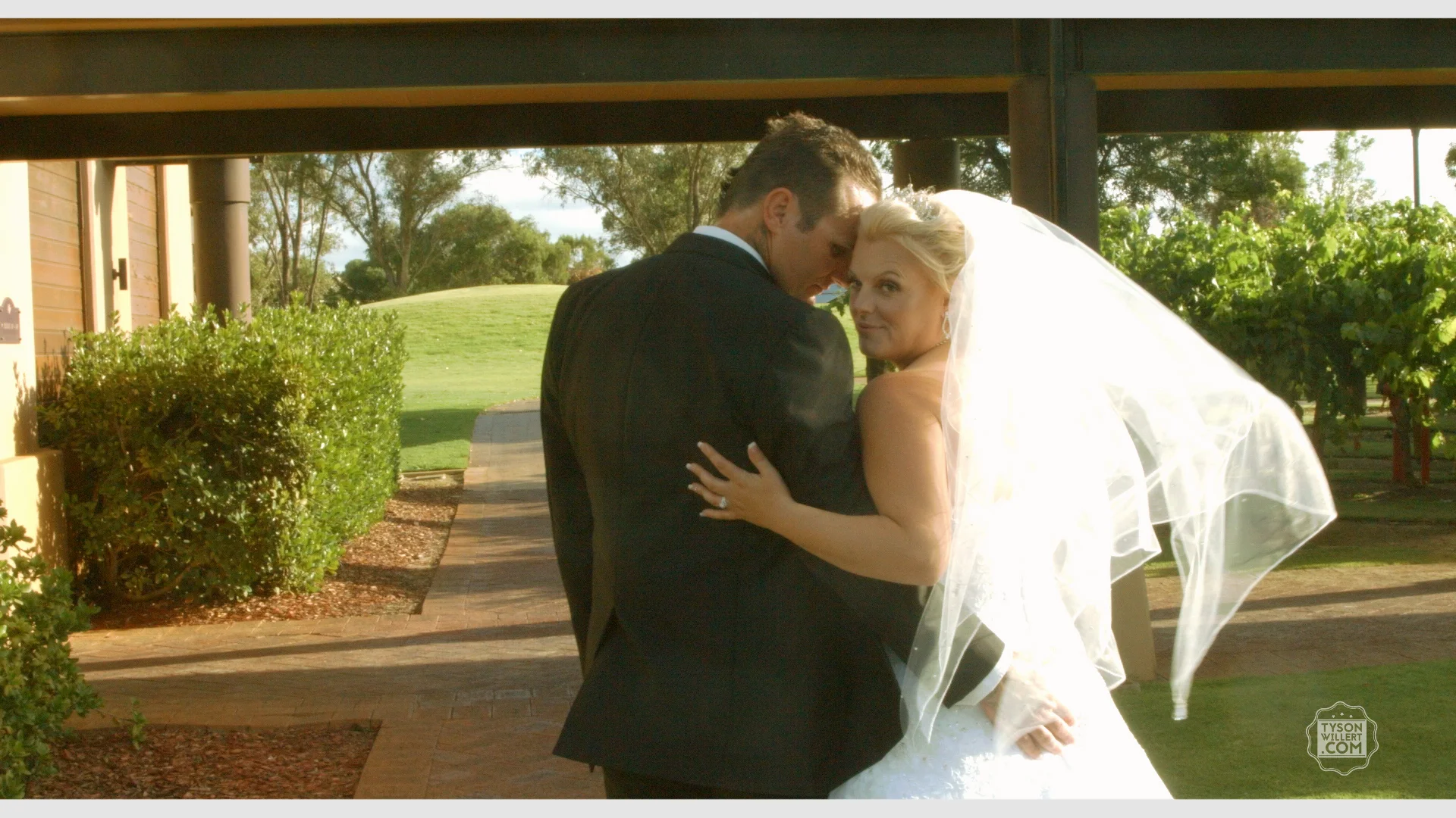 Blackmagic URSA Mini_1_2016-09-08_0504_C0003.00_03_05_23.Still228.jpg