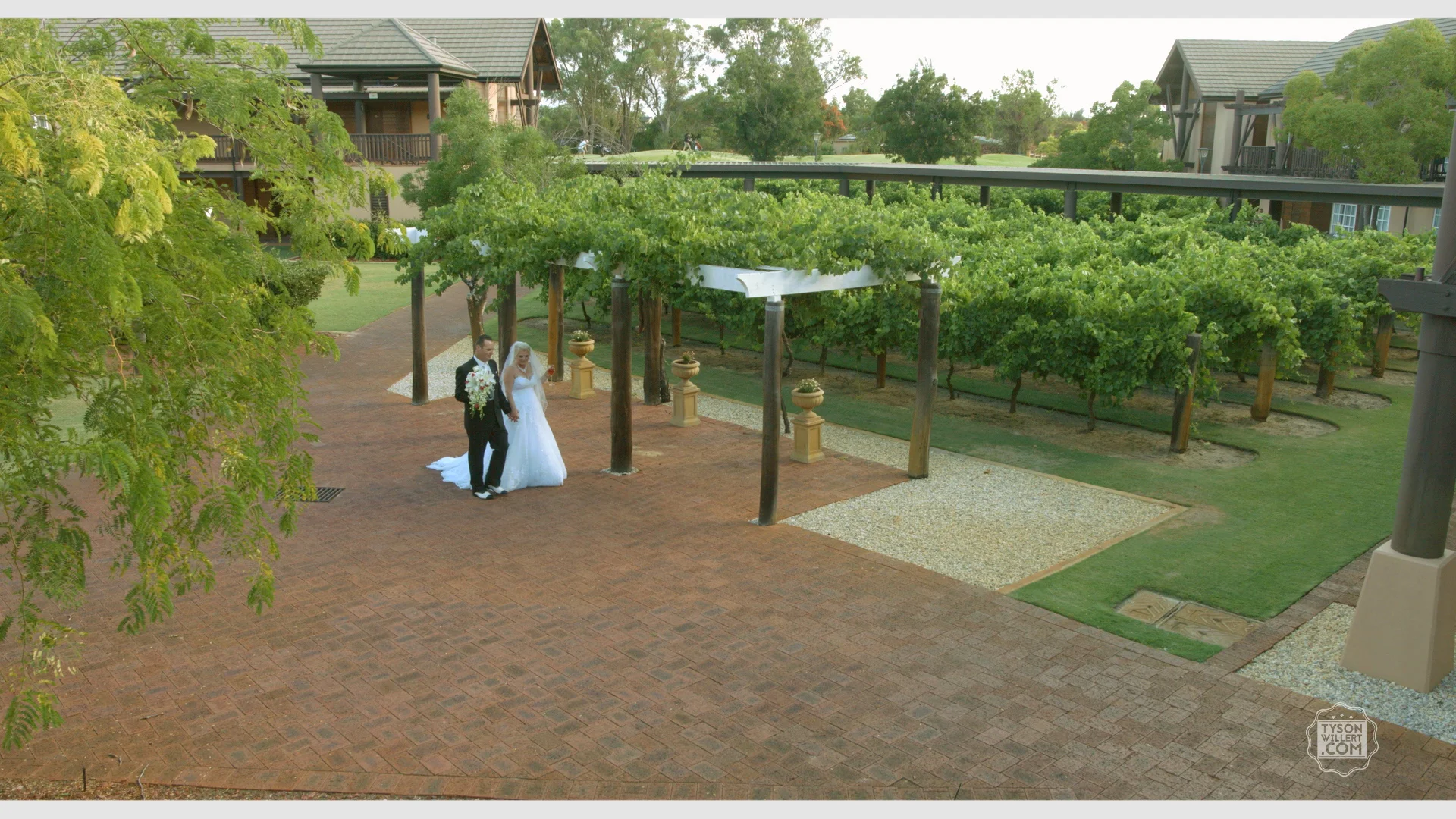 Blackmagic URSA Mini_1_2016-09-08_0504_C0003.00_03_08_12.Still230.jpg