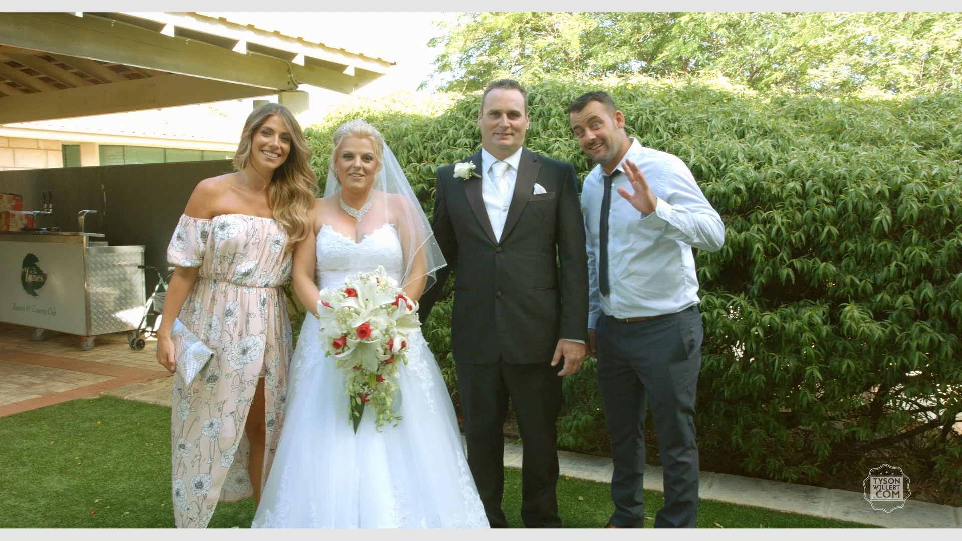 Blackmagic URSA Mini_1_2016-09-08_0504_C0003.00_04_02_03.Still205.jpg