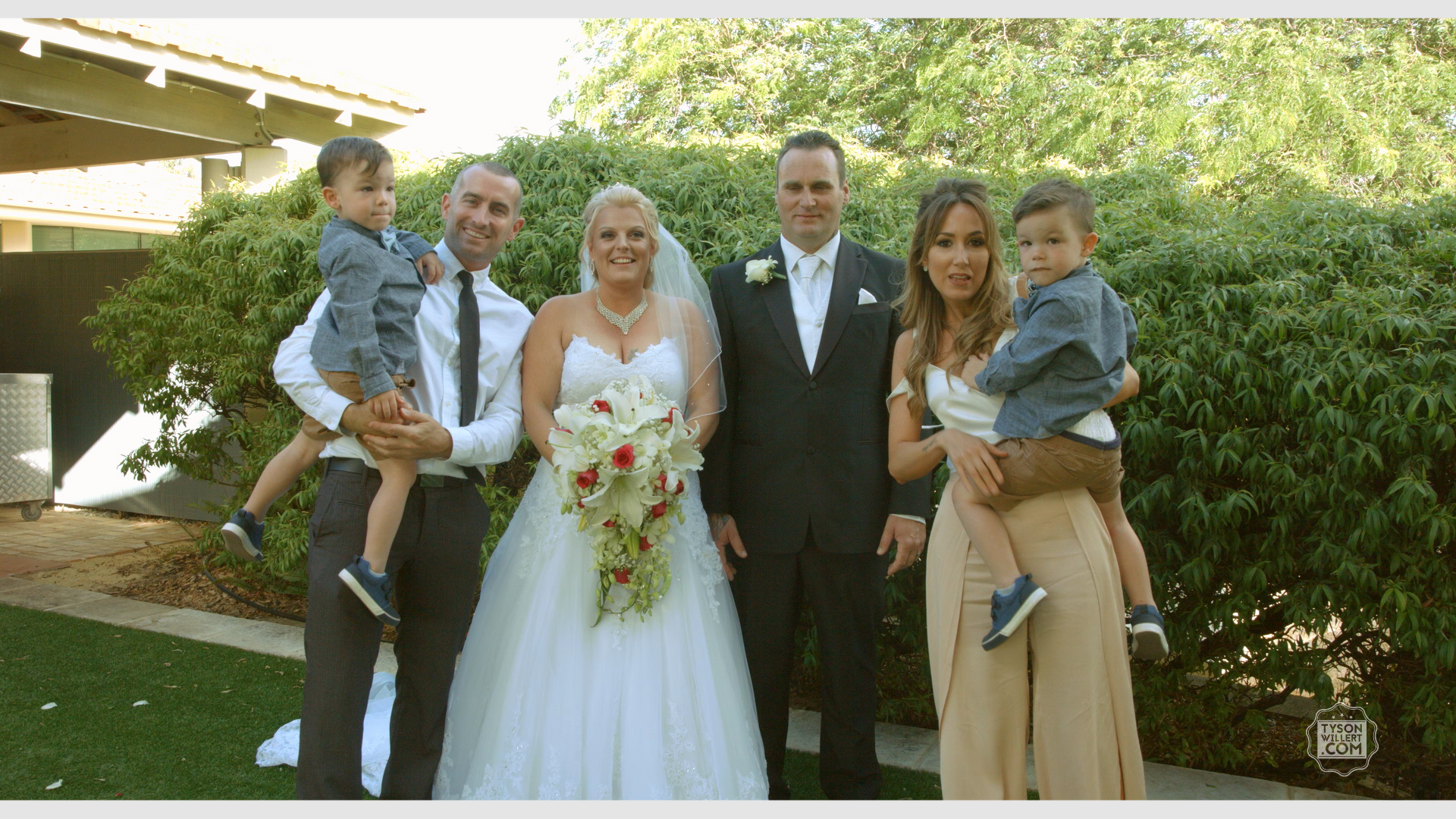 Blackmagic URSA Mini_1_2016-09-08_0504_C0003.00_04_06_06.Still208.jpg