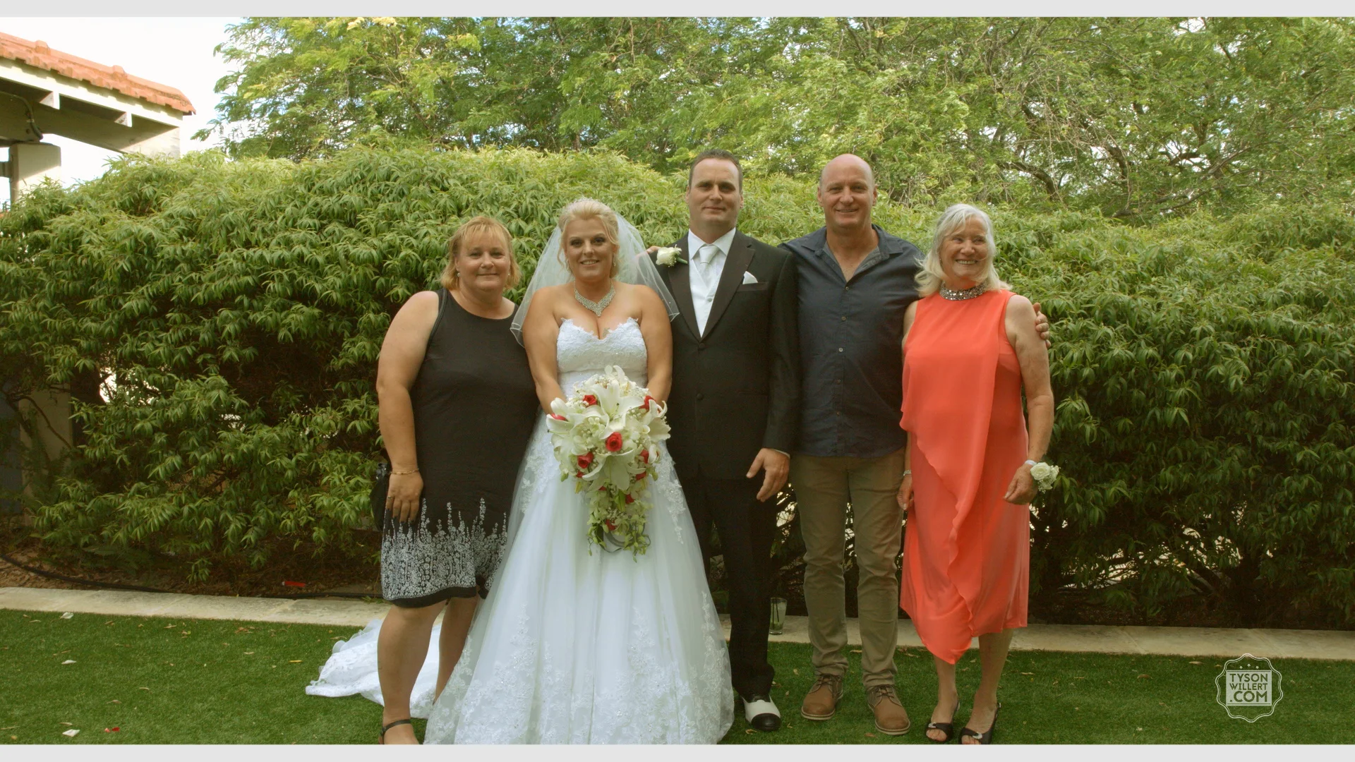 Blackmagic URSA Mini_1_2016-09-08_0504_C0003.00_04_09_04.Still210.jpg