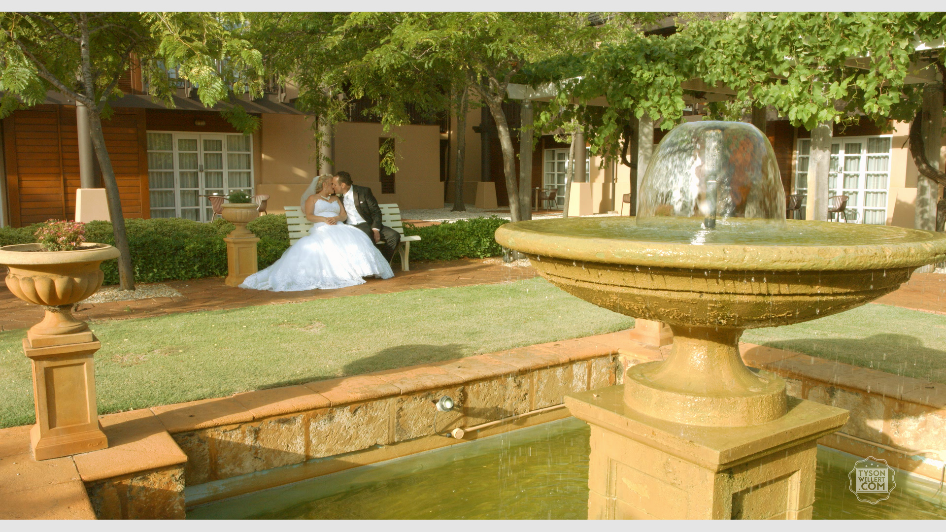 Blackmagic URSA Mini_1_2016-09-08_0504_C0003.00_04_32_28.Still220.jpg