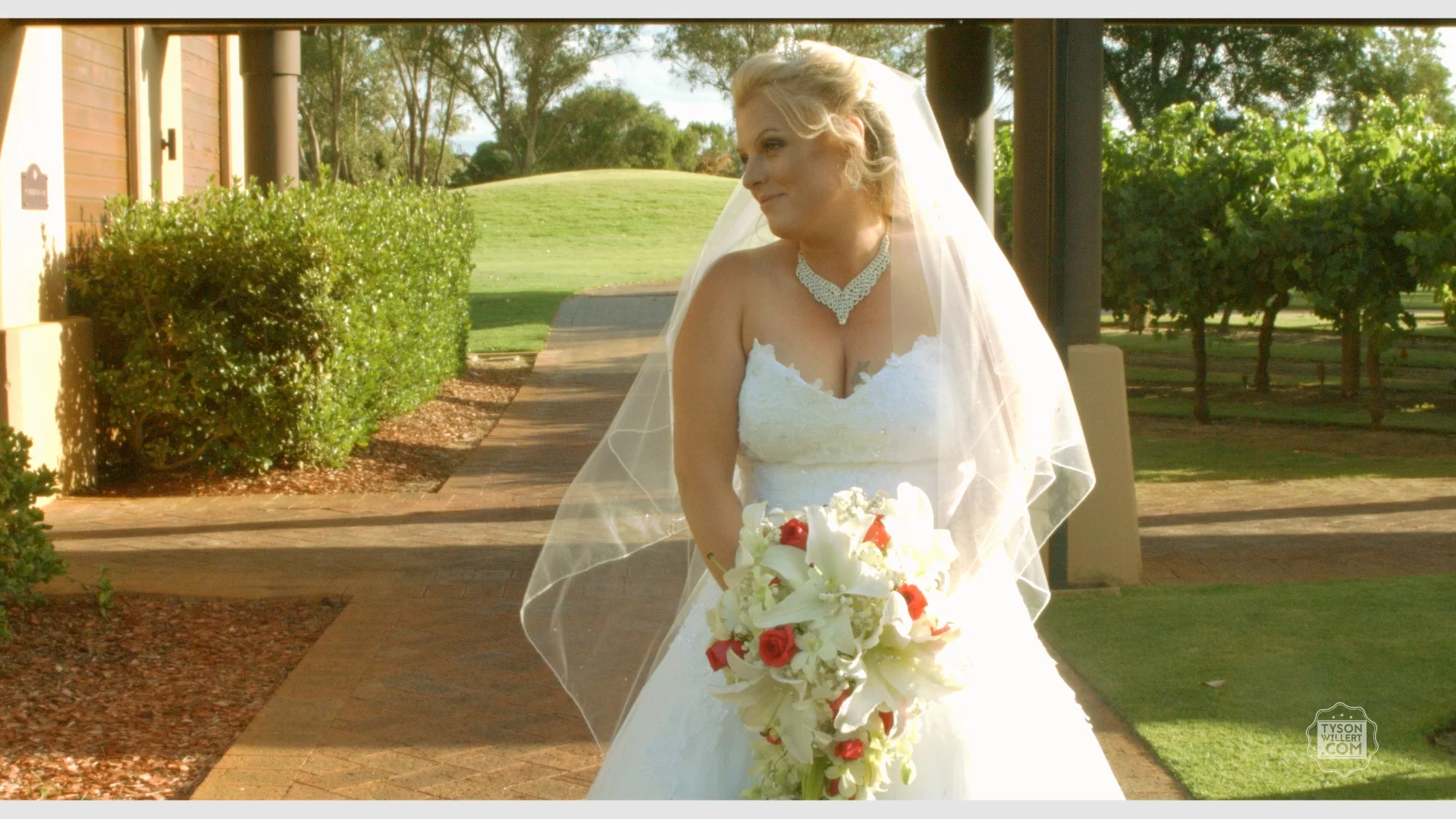 Blackmagic URSA Mini_1_2016-09-08_0504_C0003.00_04_35_50.Still222.jpg