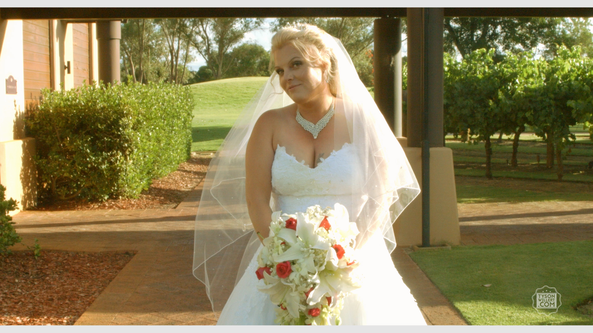 Blackmagic URSA Mini_1_2016-09-08_0504_C0003.00_04_40_26.Still224.jpg