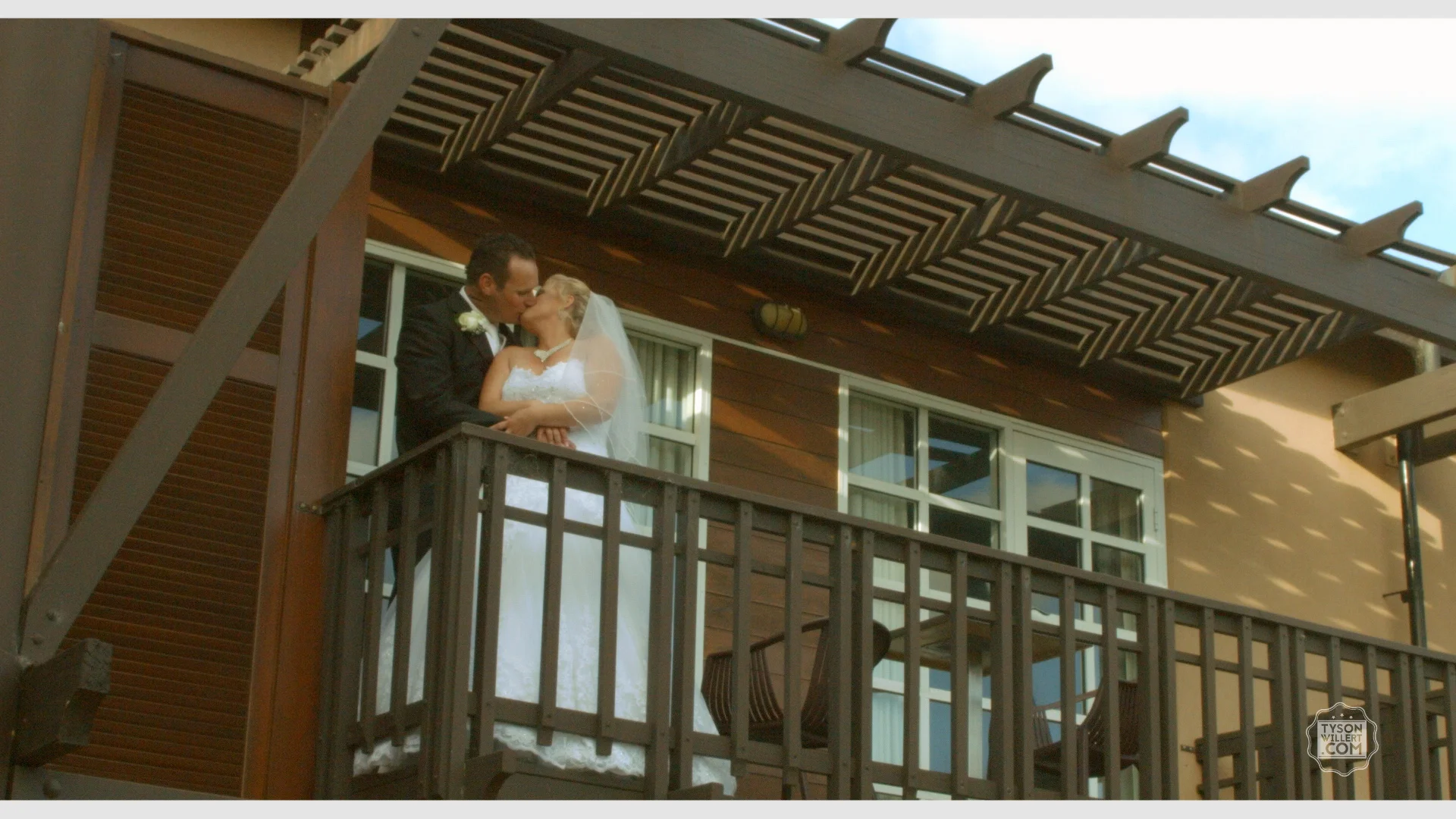 Blackmagic URSA Mini_1_2016-09-08_0504_C0003.00_04_59_08.Still229.jpg