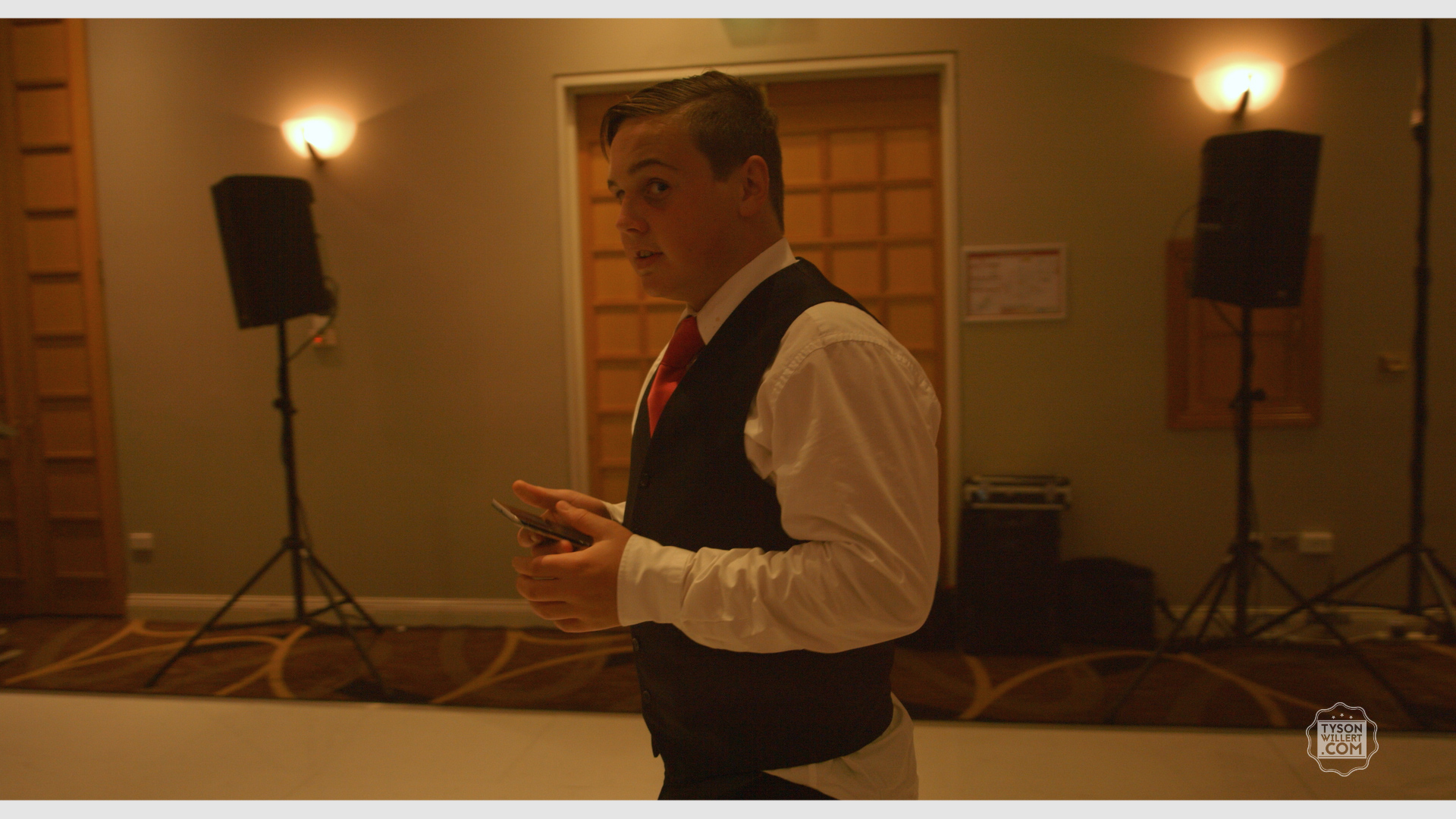 Blackmagic URSA Mini_1_2016-09-08_0504_C0003.00_06_13_38.Still257.jpg