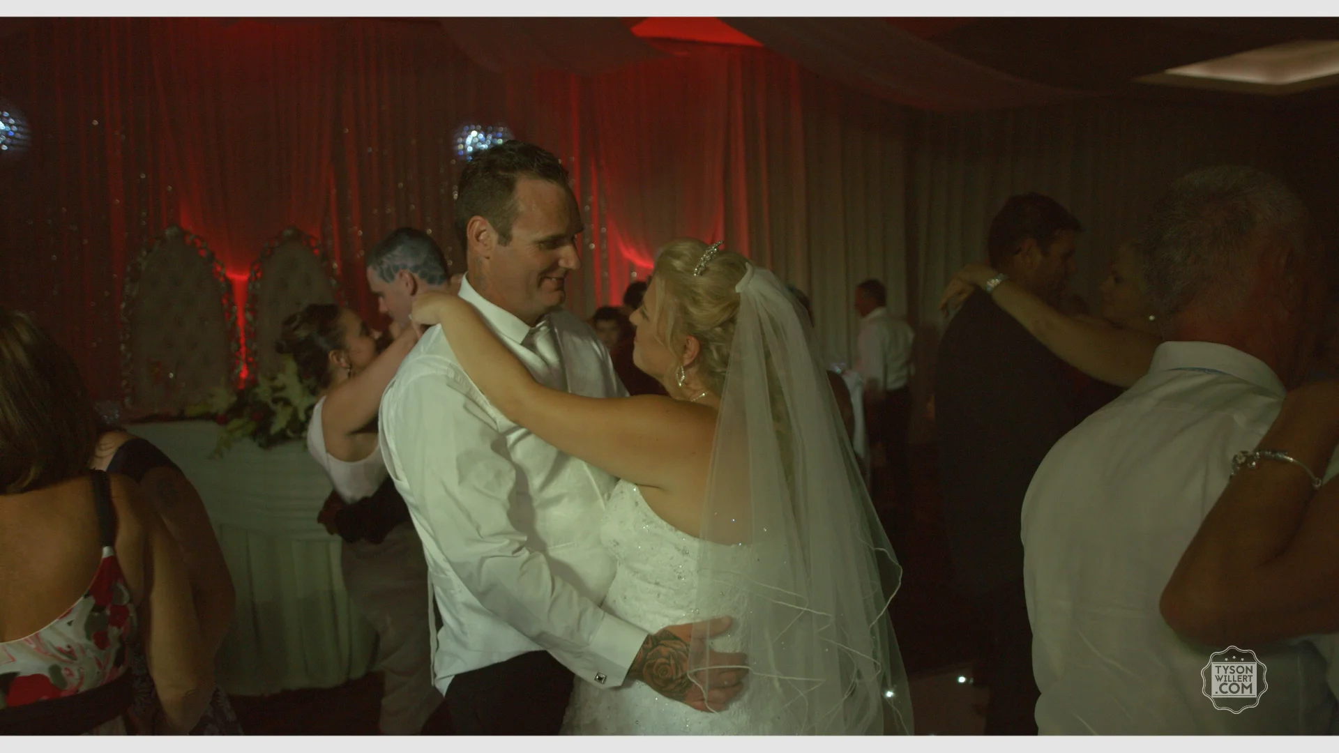 Blackmagic URSA Mini_1_2016-09-08_0504_C0003.00_06_39_12.Still263.jpg