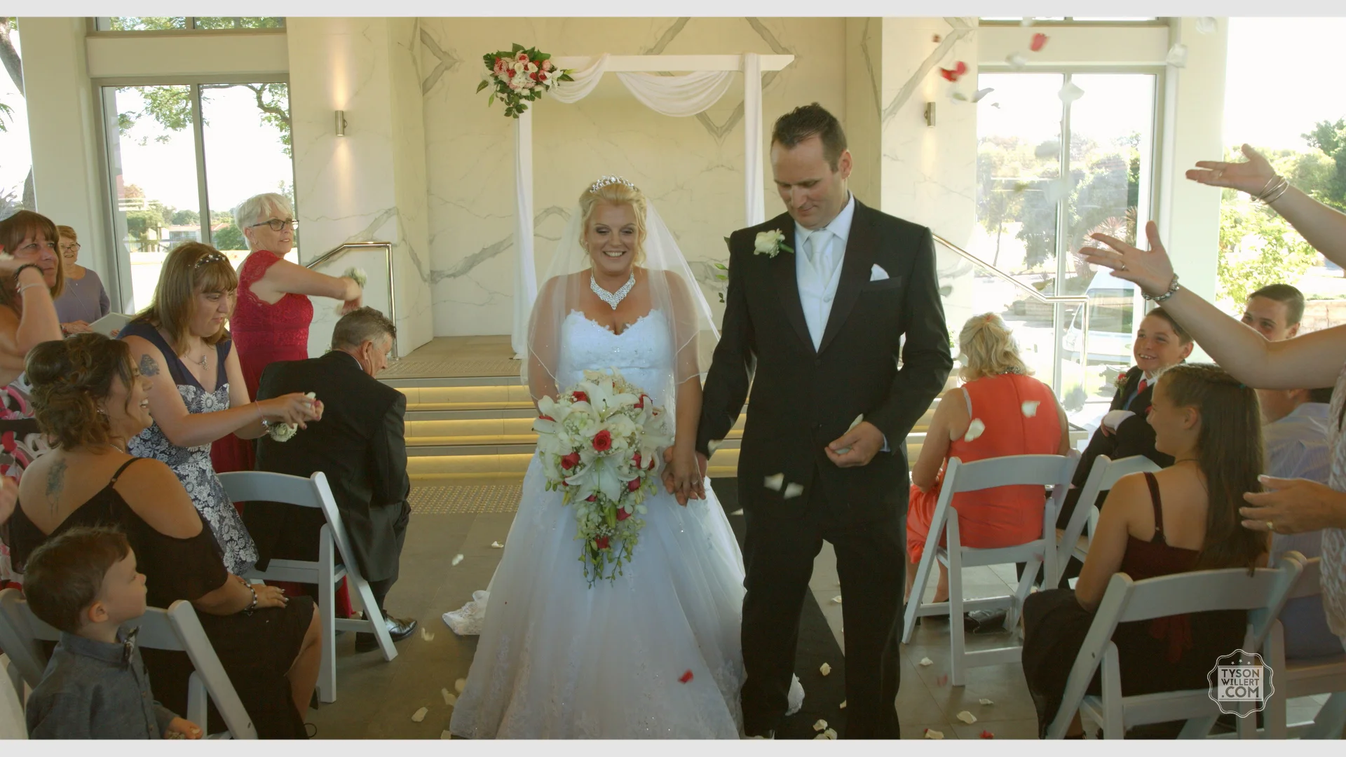 Blackmagic URSA Mini_1_2016-09-08_0504_C0003.00_07_23_58.Still279.jpg