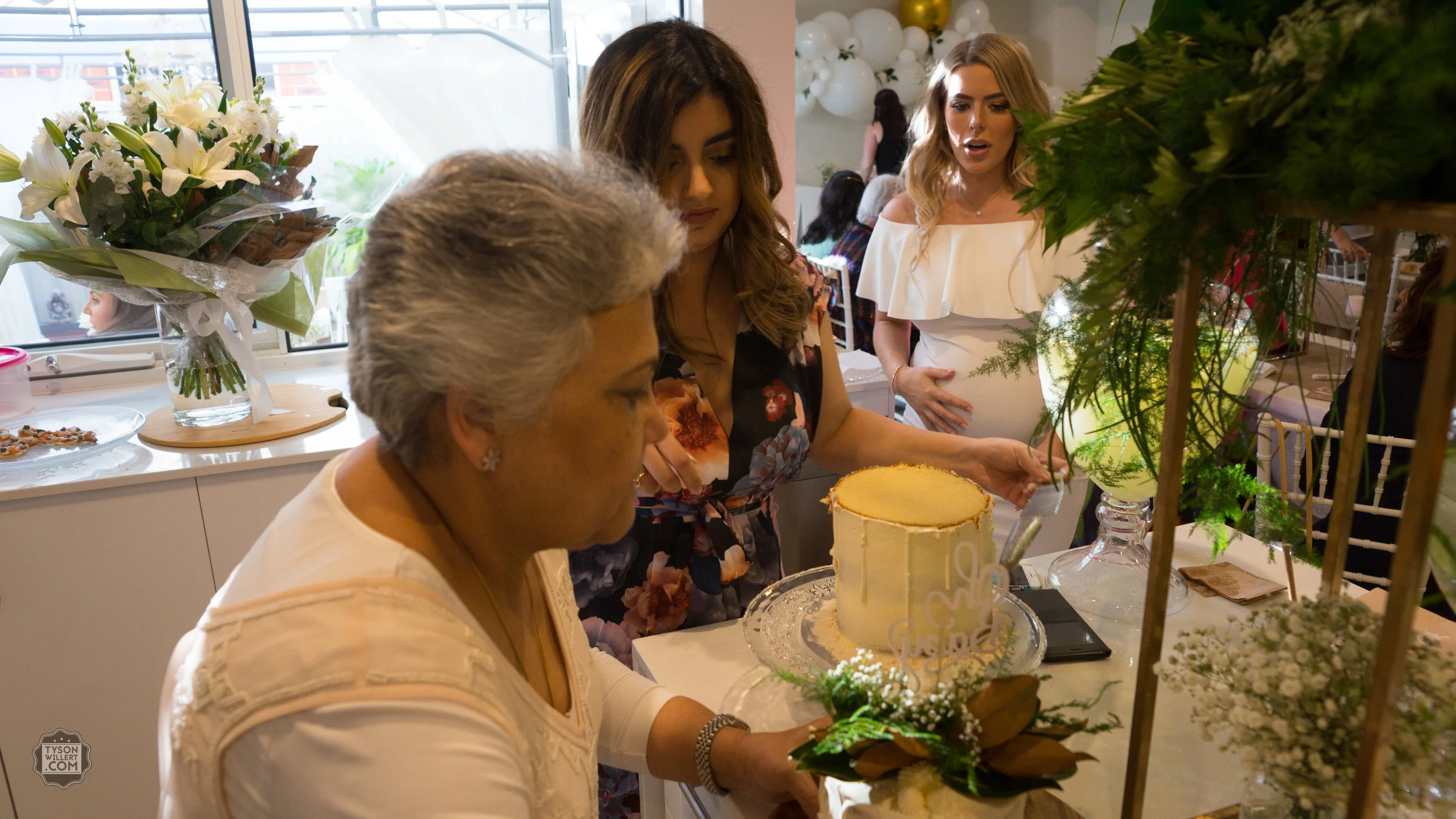 stormbabyshowerLOGO (355 of 400).jpg