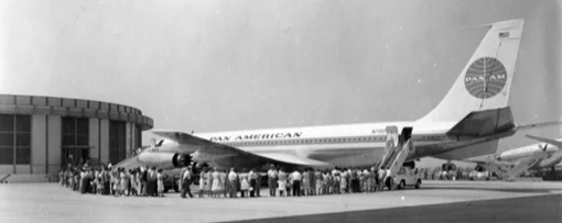 Pan Am 707 tours at LAX during Skyshield II, October, 1961. (Photo via sonicbomb.com)
