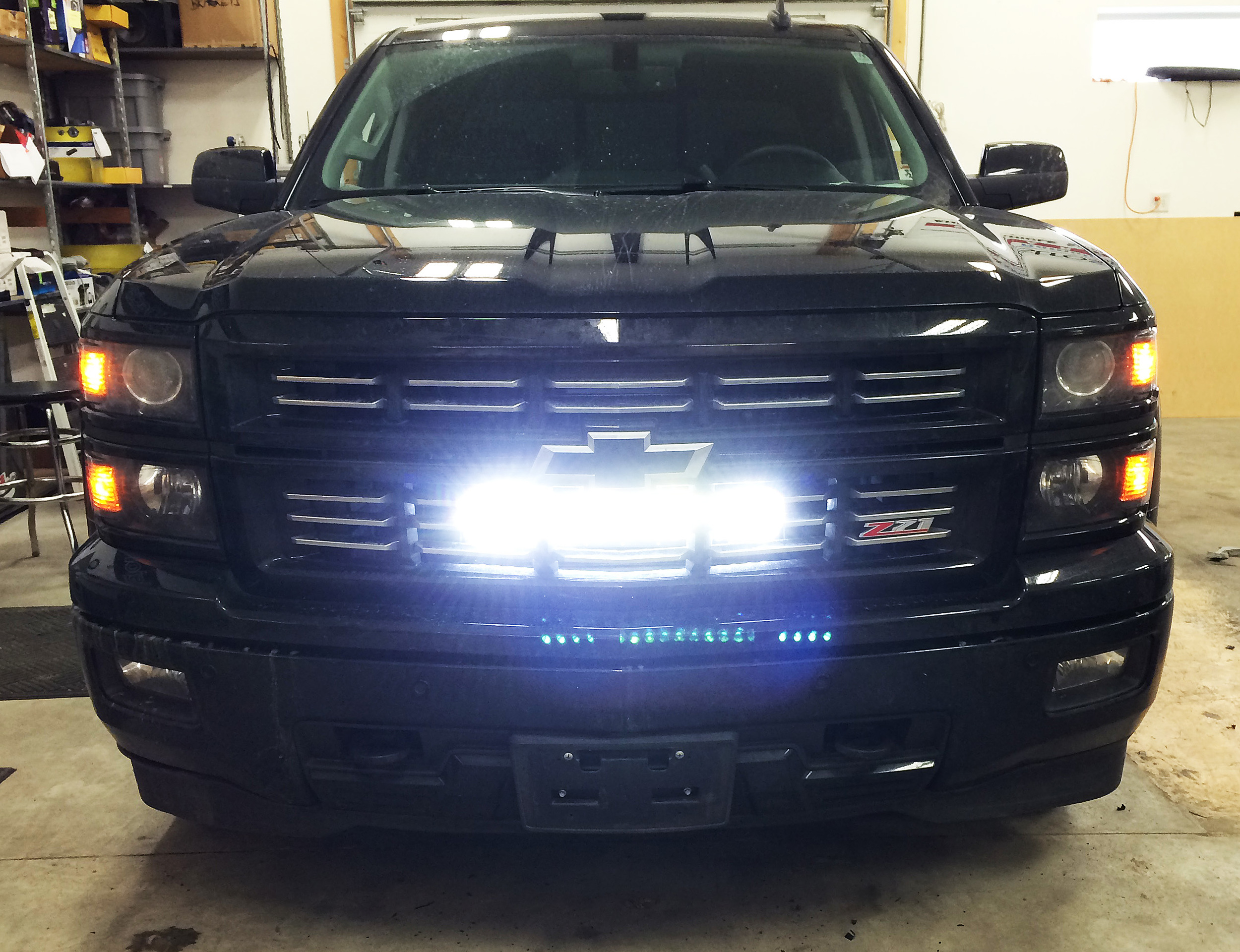 2015 Chevy Silverado - 22" Ultra Series Combo LED Light Bar