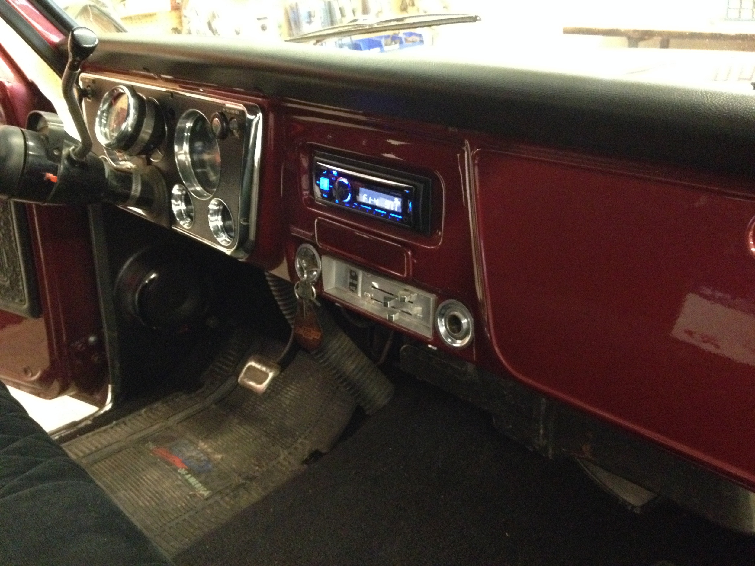 1969 Chevy C10 - Alpine CD Bluetooth Receiver & Alpine Type R Kick Panel Speakers