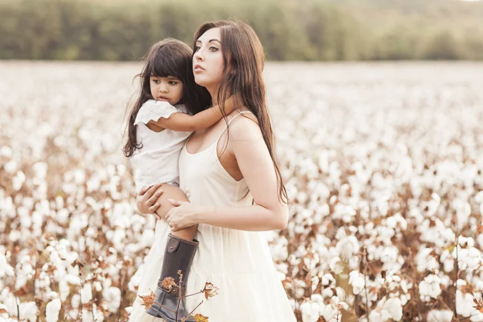 sleepy-fox-photography-chelsea-and-the-city-cotton-field-mother-and-daughter-session-editorial-photographer_1694.jpg