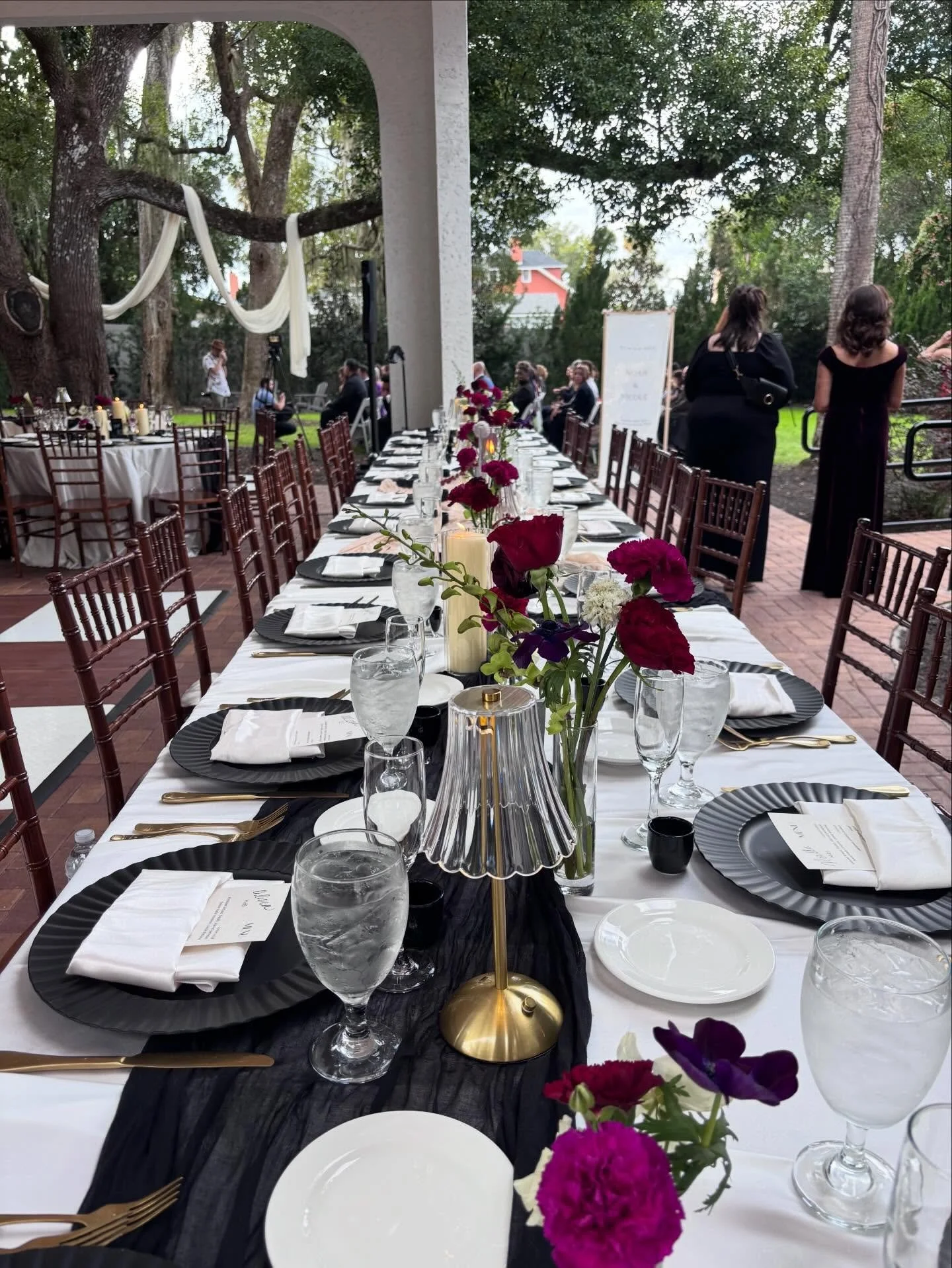 Loved everything about this wedding. Loved the couple even more! 👰🏻 🤵🏻 
#foodiecatering #orlandowedding #orlandocaterer #winterwedding