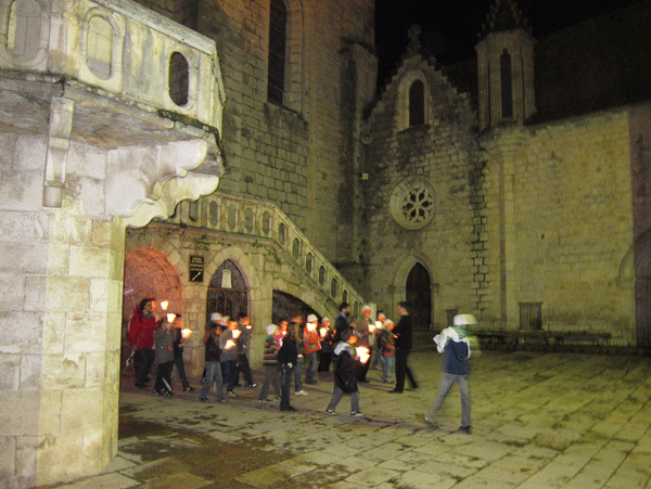 youthgroupnightrocamadour.gif