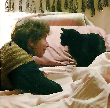 Nan y cat.jpg