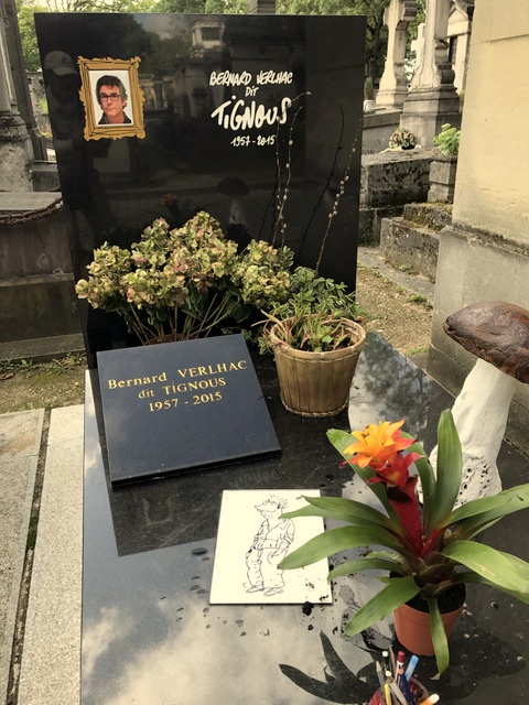  Grave of cartoonist Bernard “Tignous” Verlhac, killed at the Charlie Hebdo terrorist attack,&nbsp;Père Lachaise Cemetery, Paris, France. 