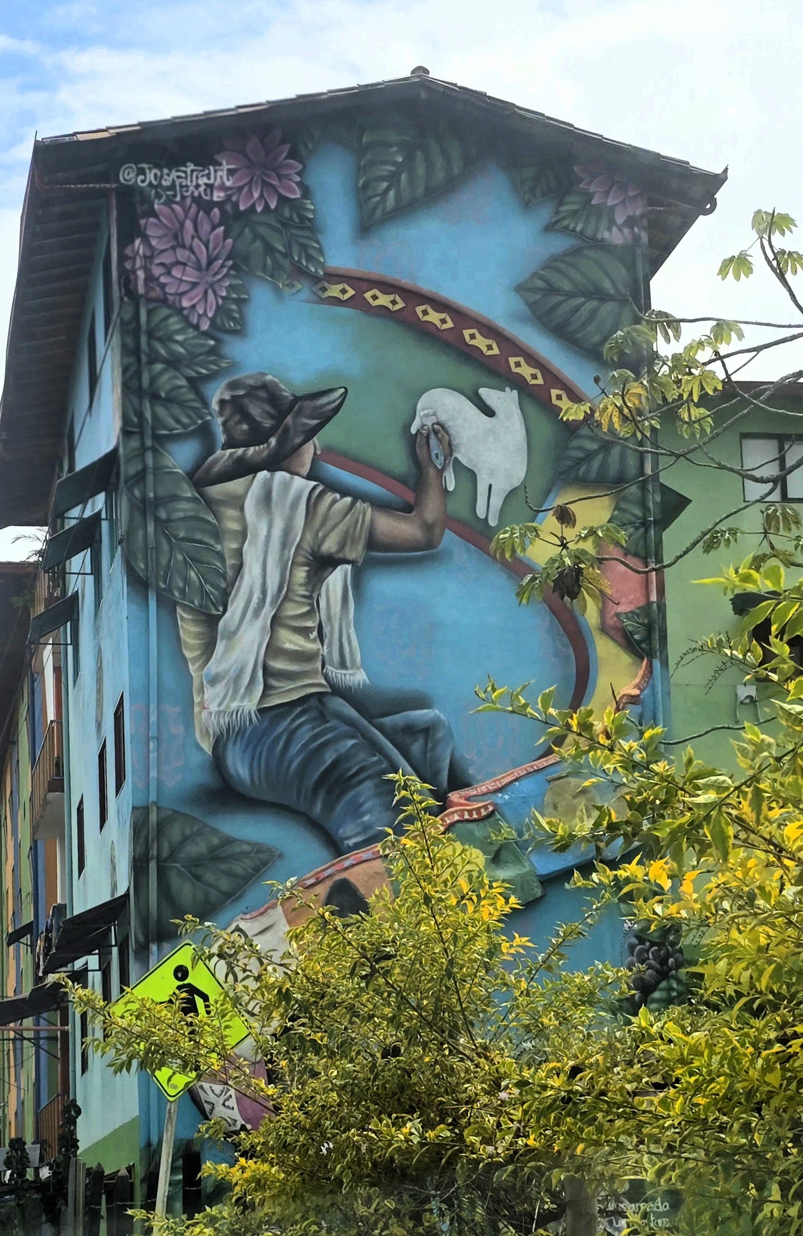 Mural in Penol2.jpg
