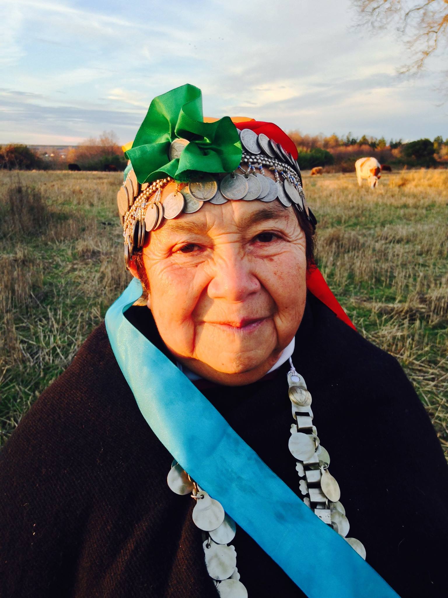 Mamita Etelvina, her dignified presence, in her full regalia, delighted us with her story telling while visiting Juan Andres Cheuque