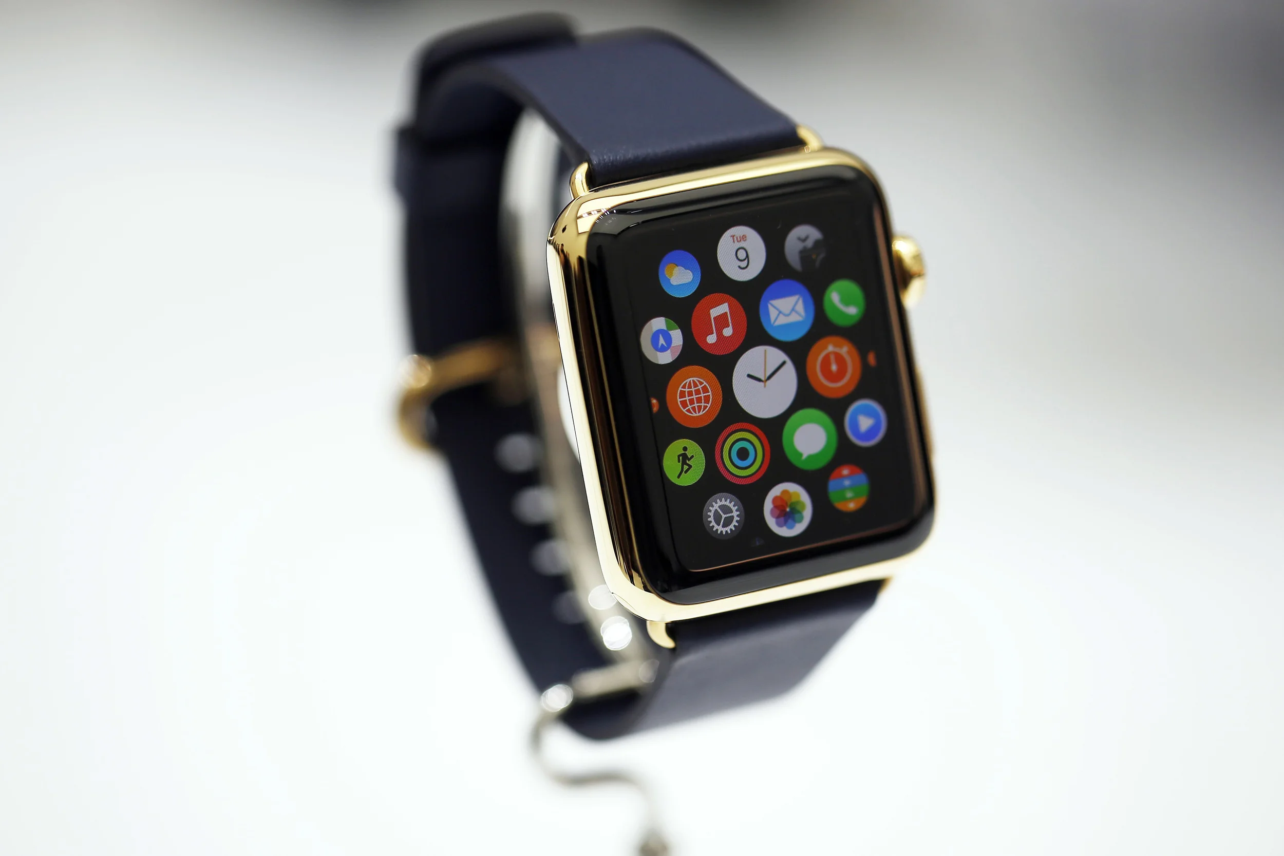 Will the Apple Watch Cause Gold Prices to Soar?
