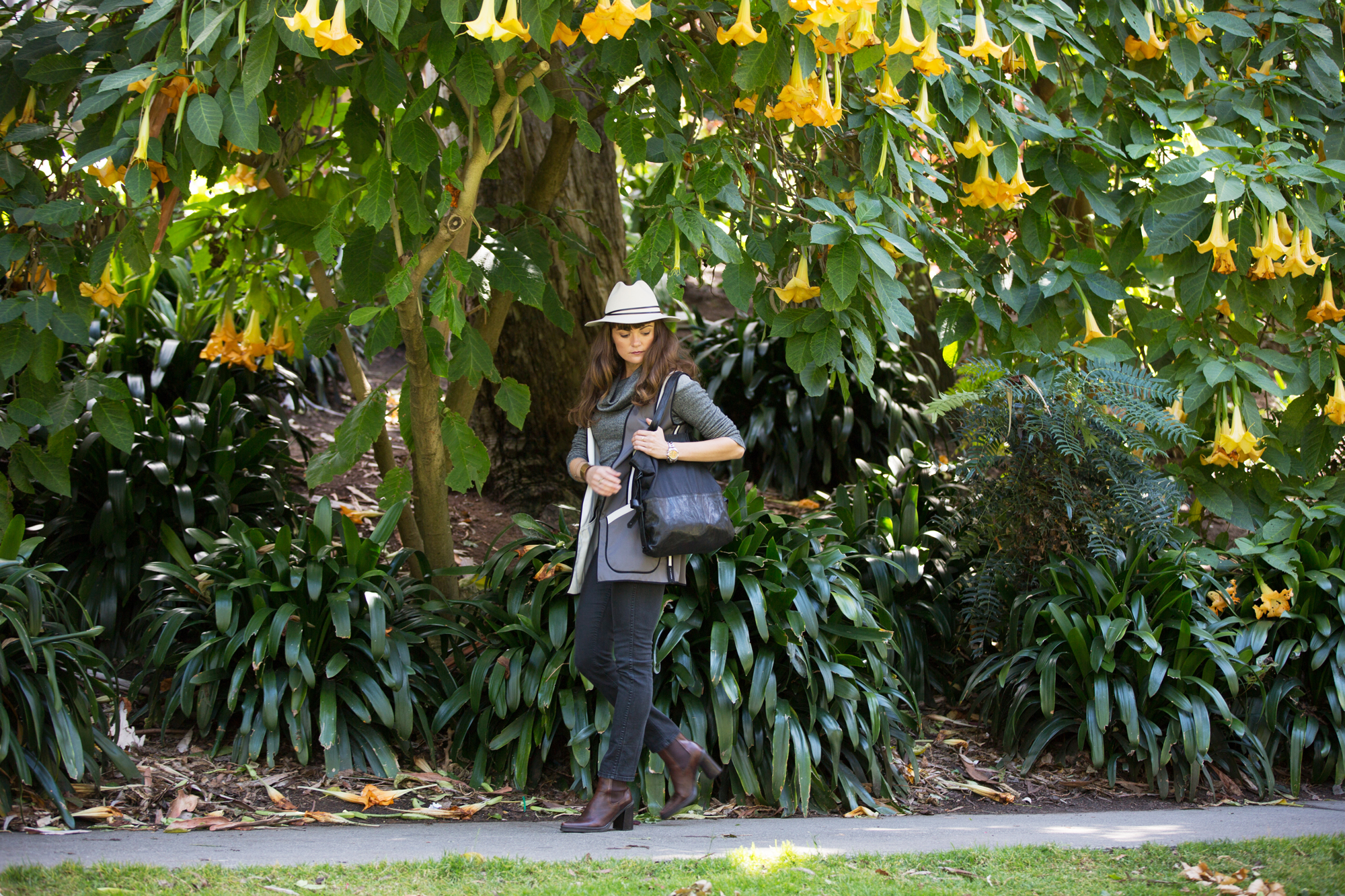 On Maja: Olivier Sweater | K atya Vest | Rogue Hat | Manhattan Tote Bag