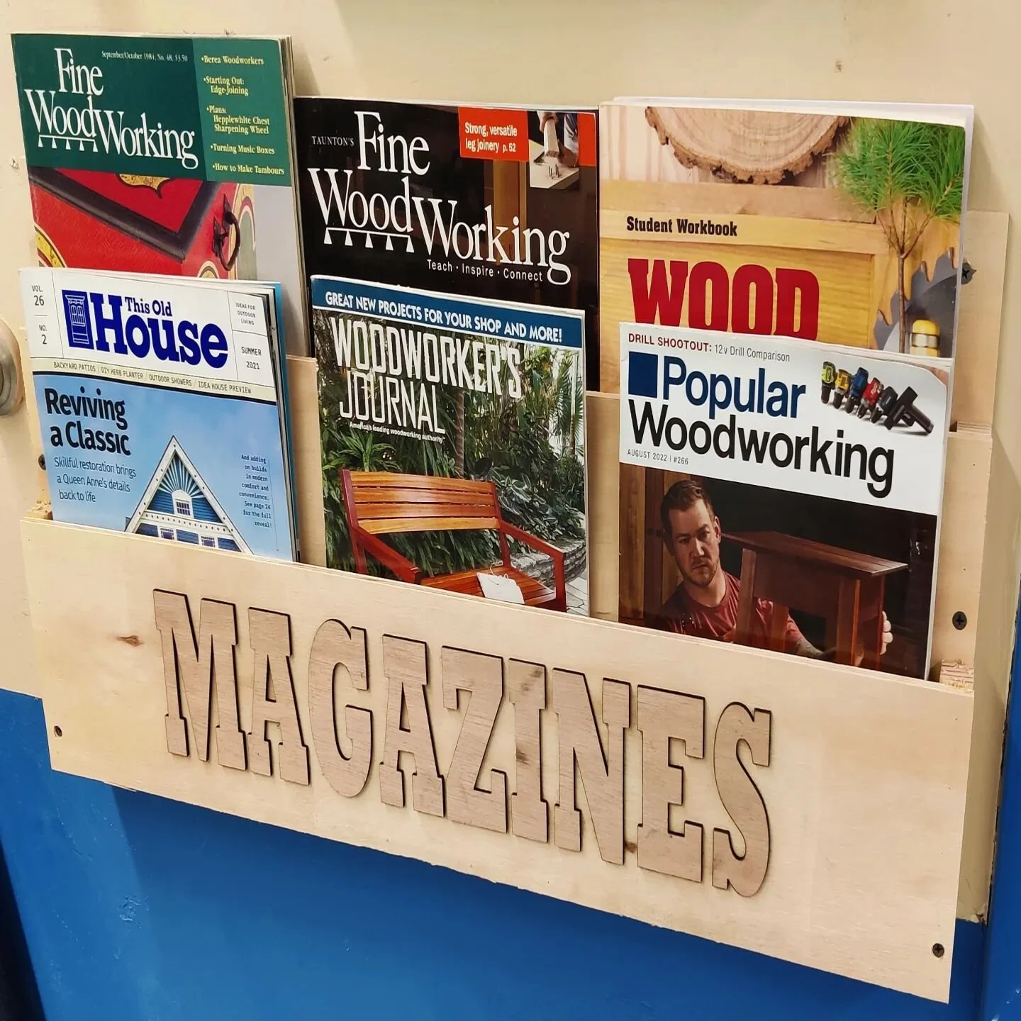 Quick little magazine rack for my students this morning. A small attempt to make my office a little less cluttered and hopefully get the kids to actually look at the magazines 🤣. We shall see if the plan works out. #woodworking #shopteacher #finewoo
