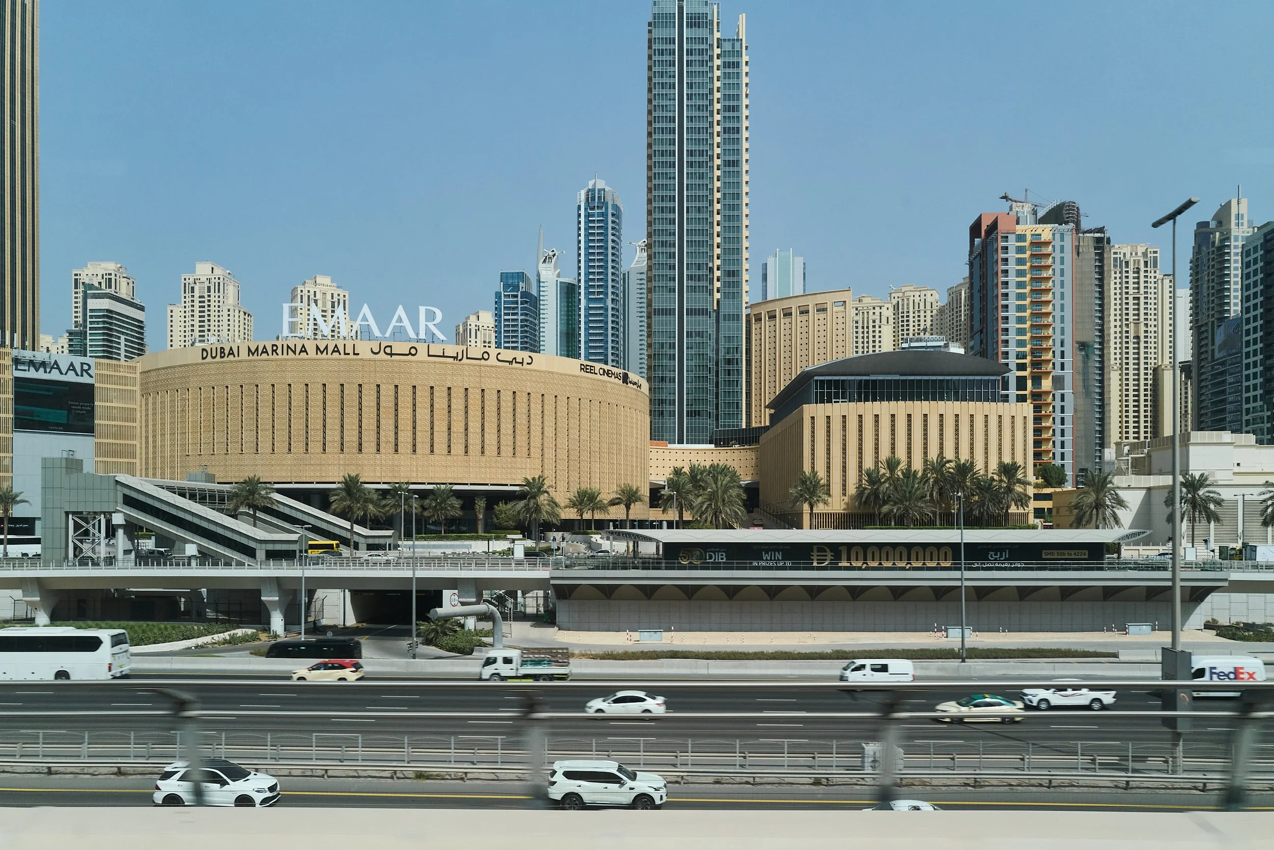 S1046188.jpg