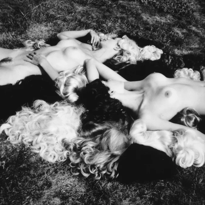 16/32 Sister #2, 2015
