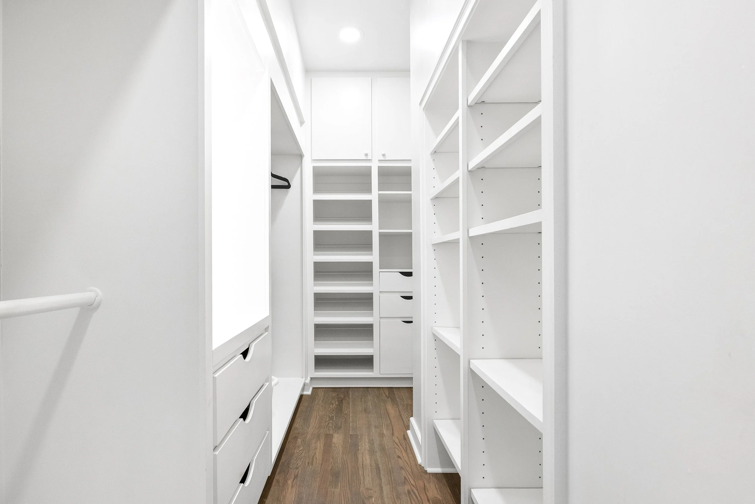 23 SBL Master Closet 2.jpg